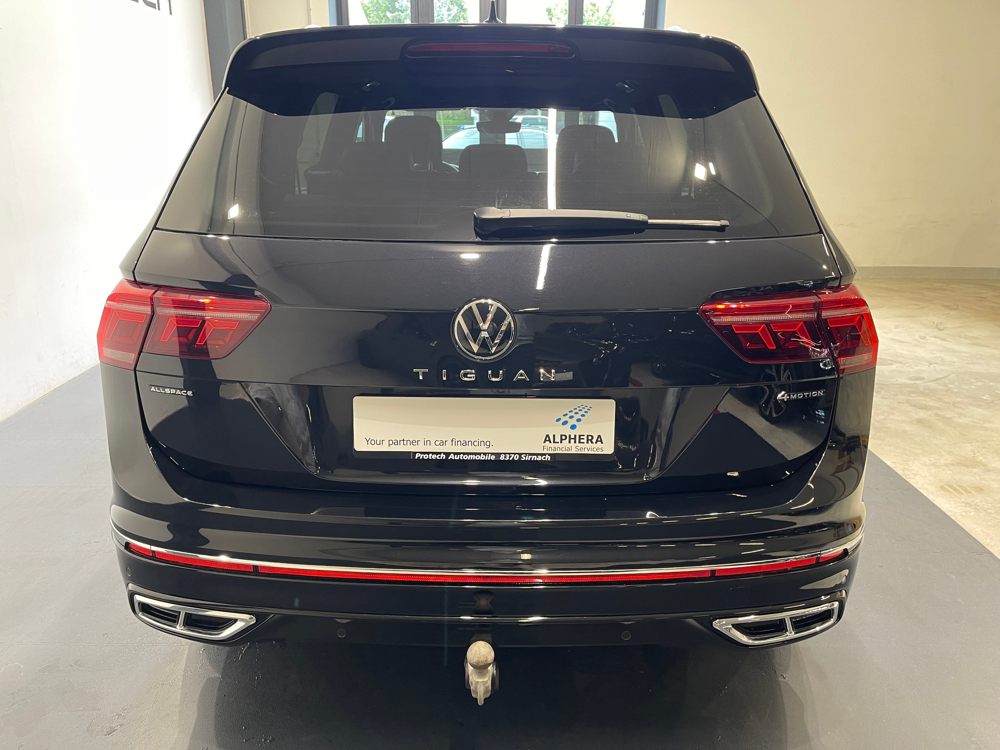 listing desktop thumbnail image 6