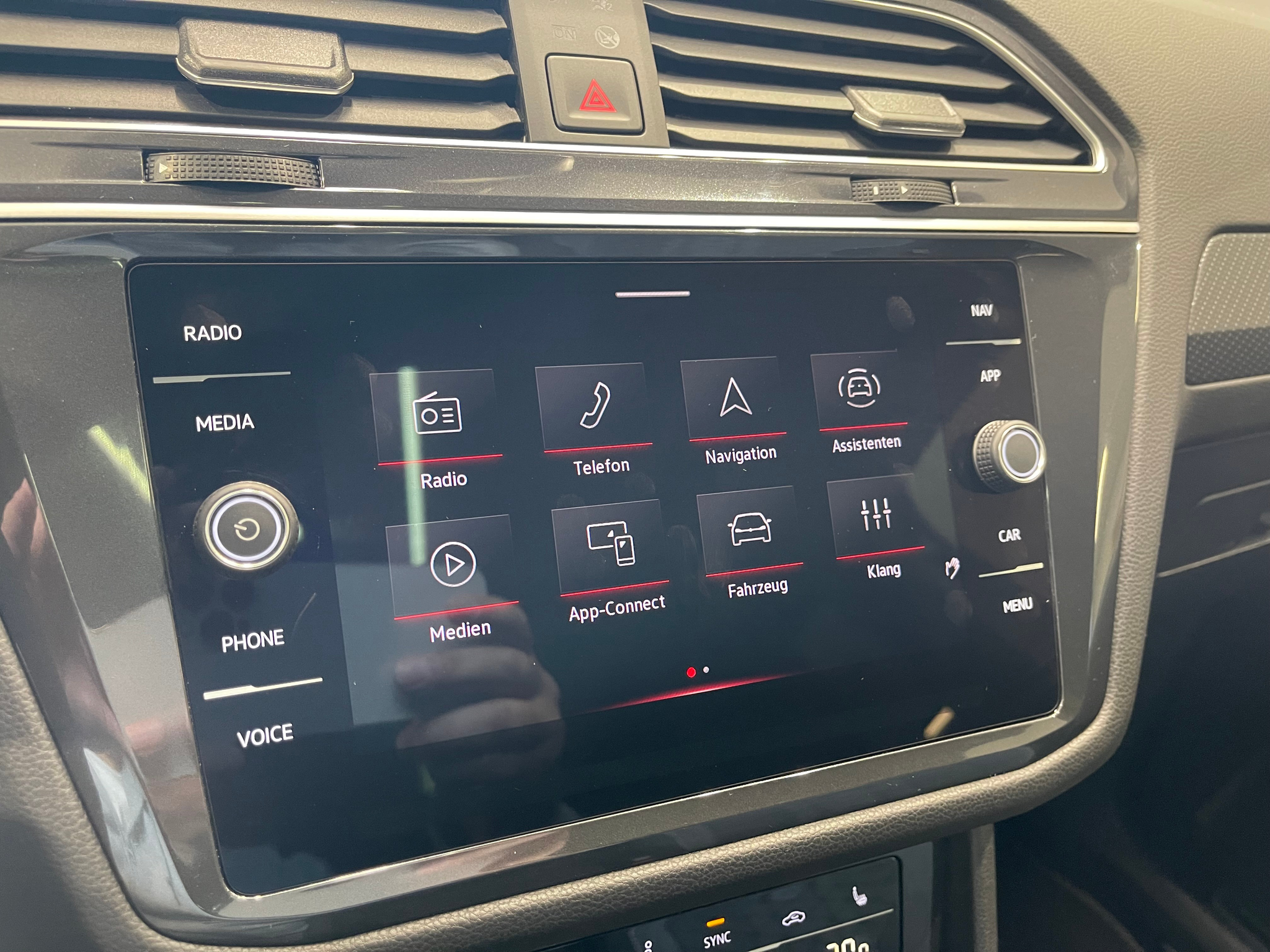 listing desktop thumbnail image 24