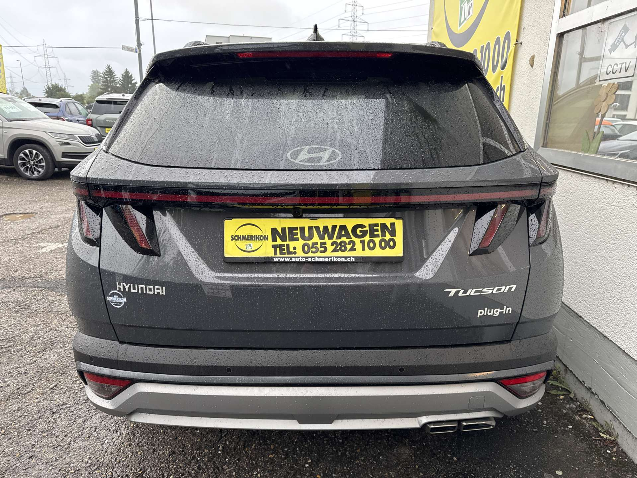 listing desktop thumbnail image 3