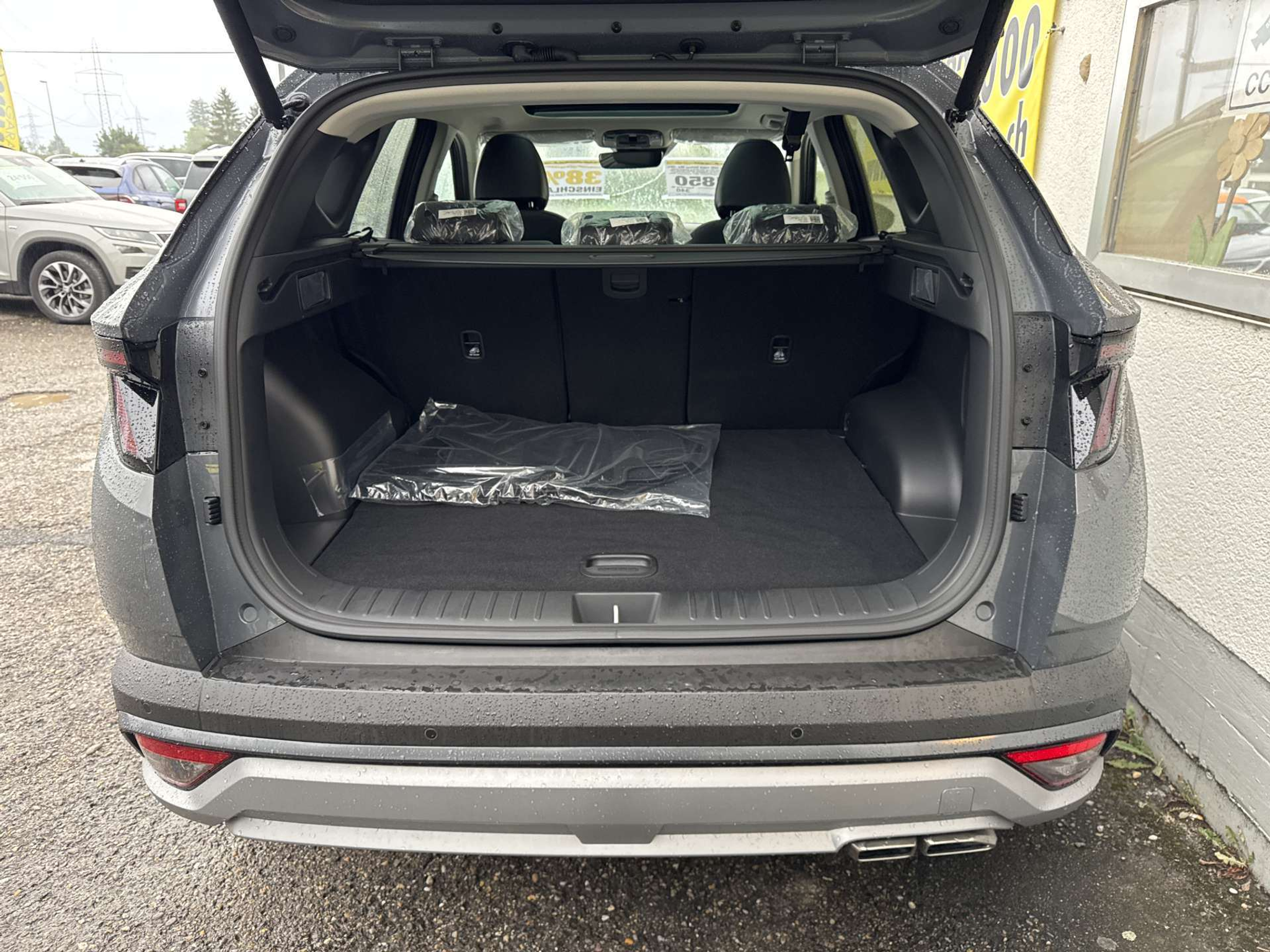 listing desktop thumbnail image 8