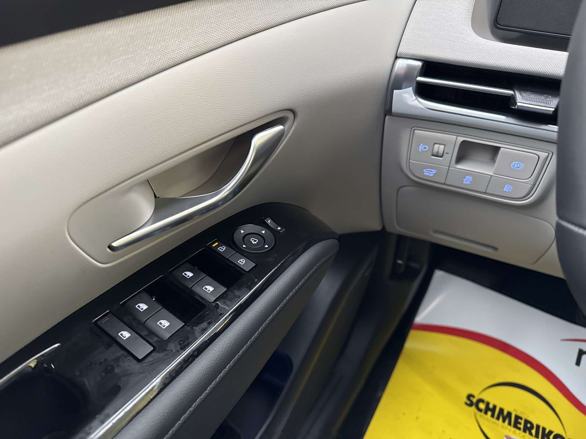 listing desktop thumbnail image 15