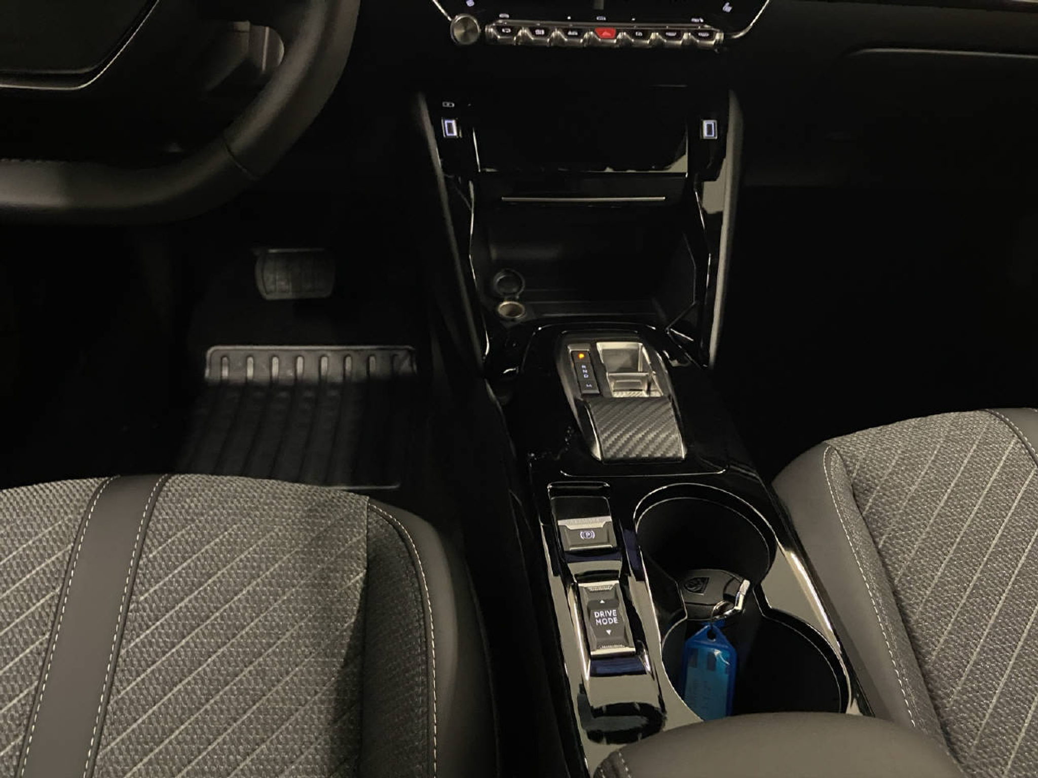 listing desktop thumbnail image 7