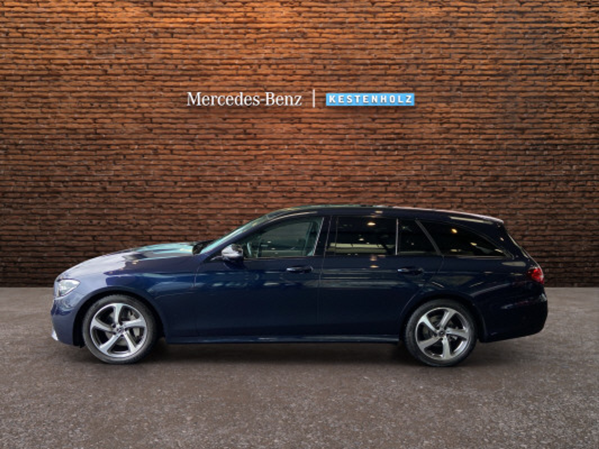 listing desktop thumbnail image 3