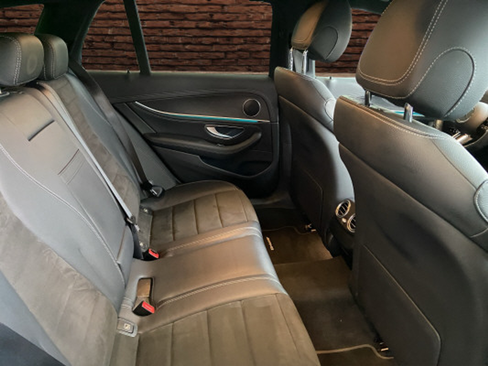 listing desktop thumbnail image 12