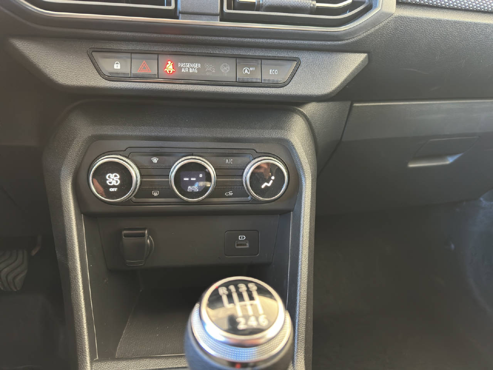 listing desktop thumbnail image 9