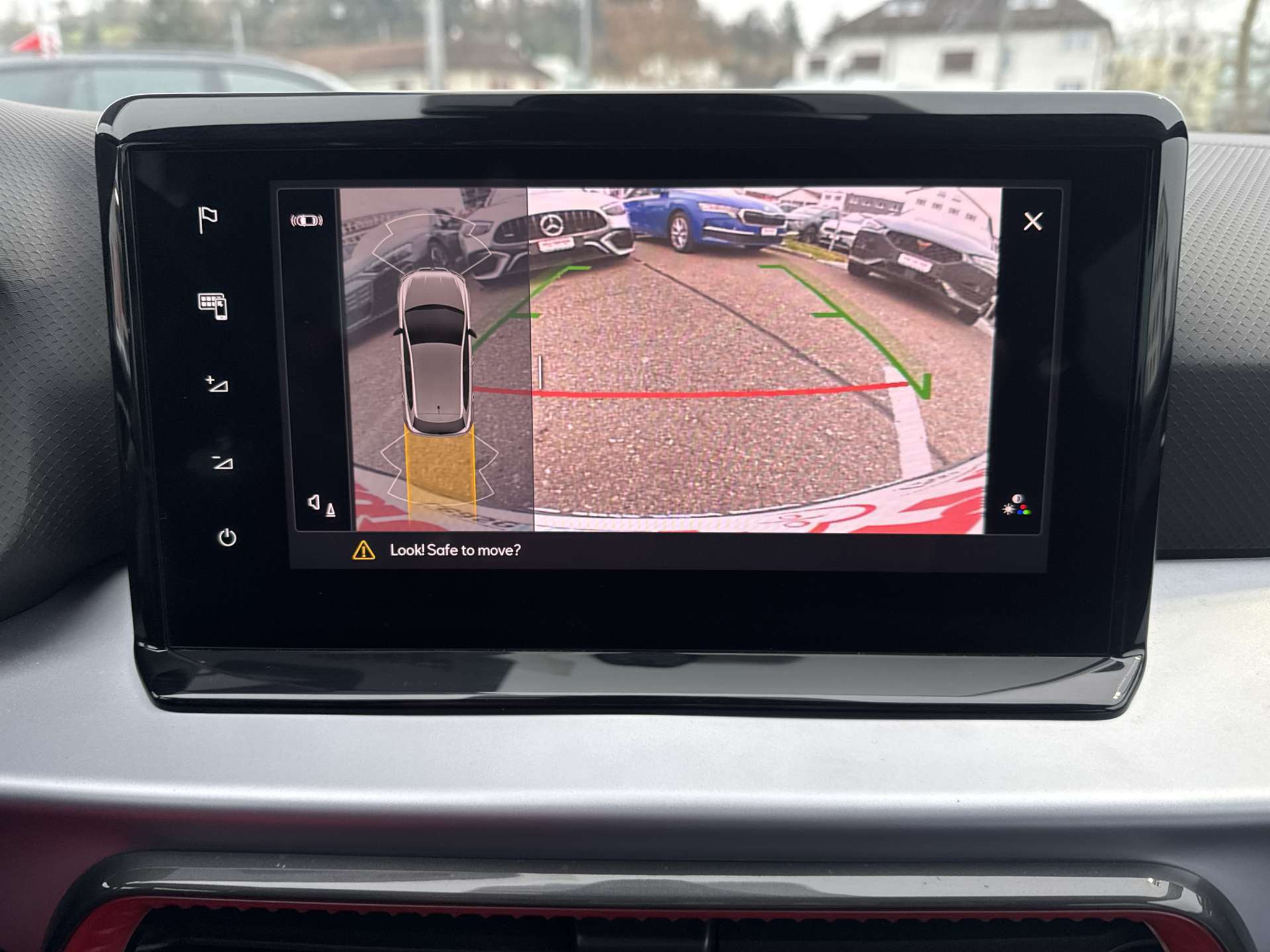 listing desktop thumbnail image 9