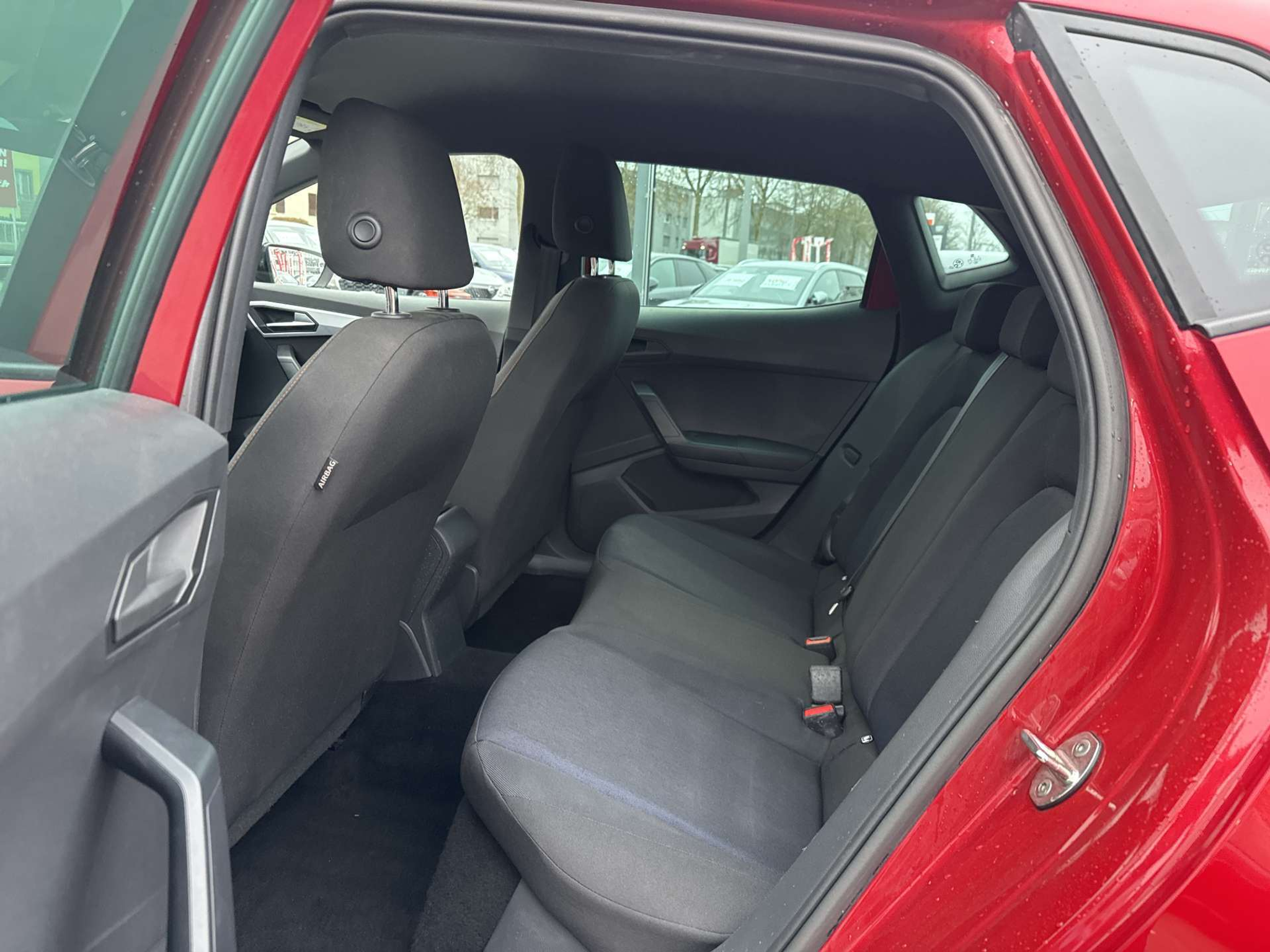 listing desktop thumbnail image 6