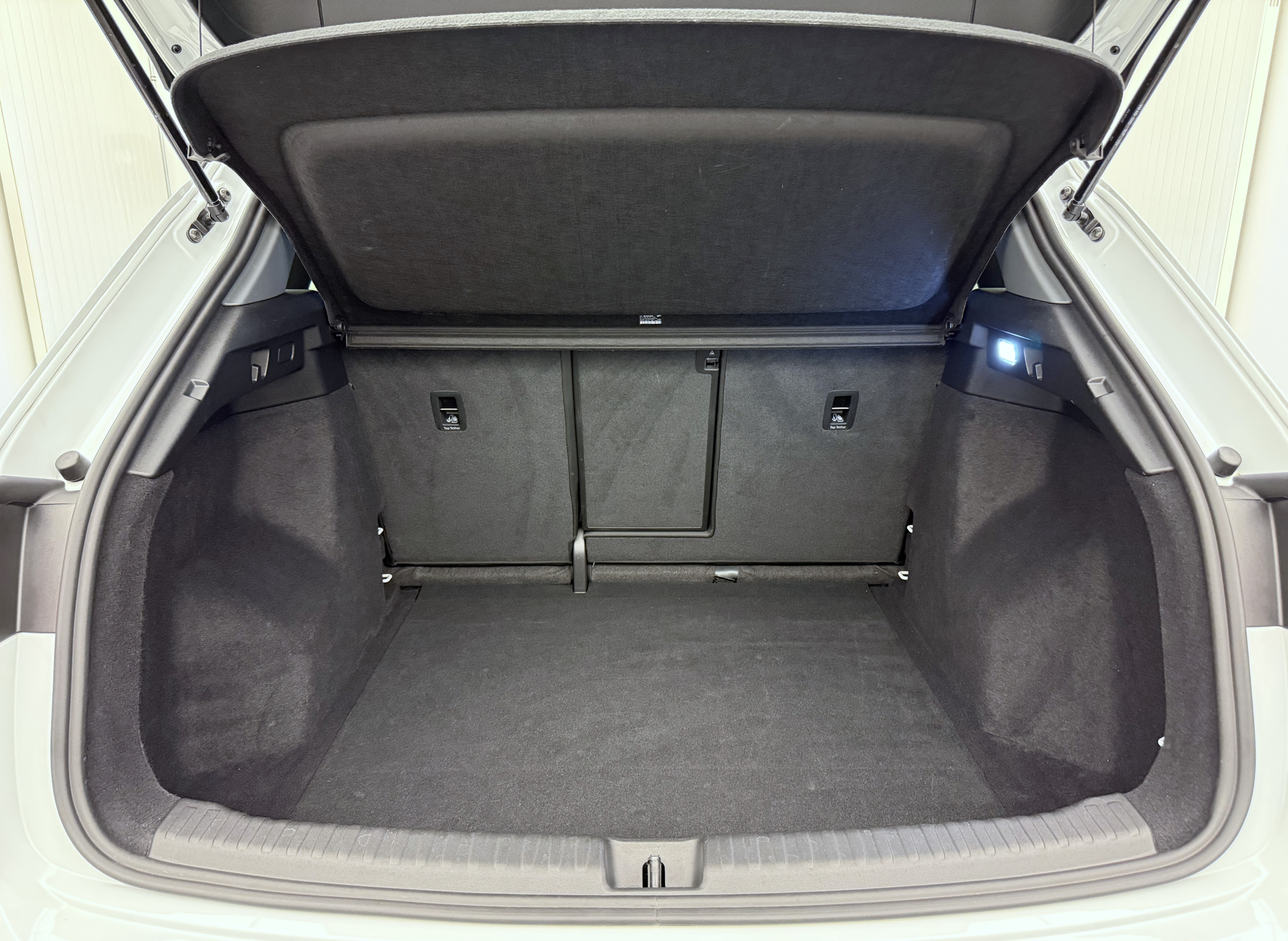 listing desktop thumbnail image 19