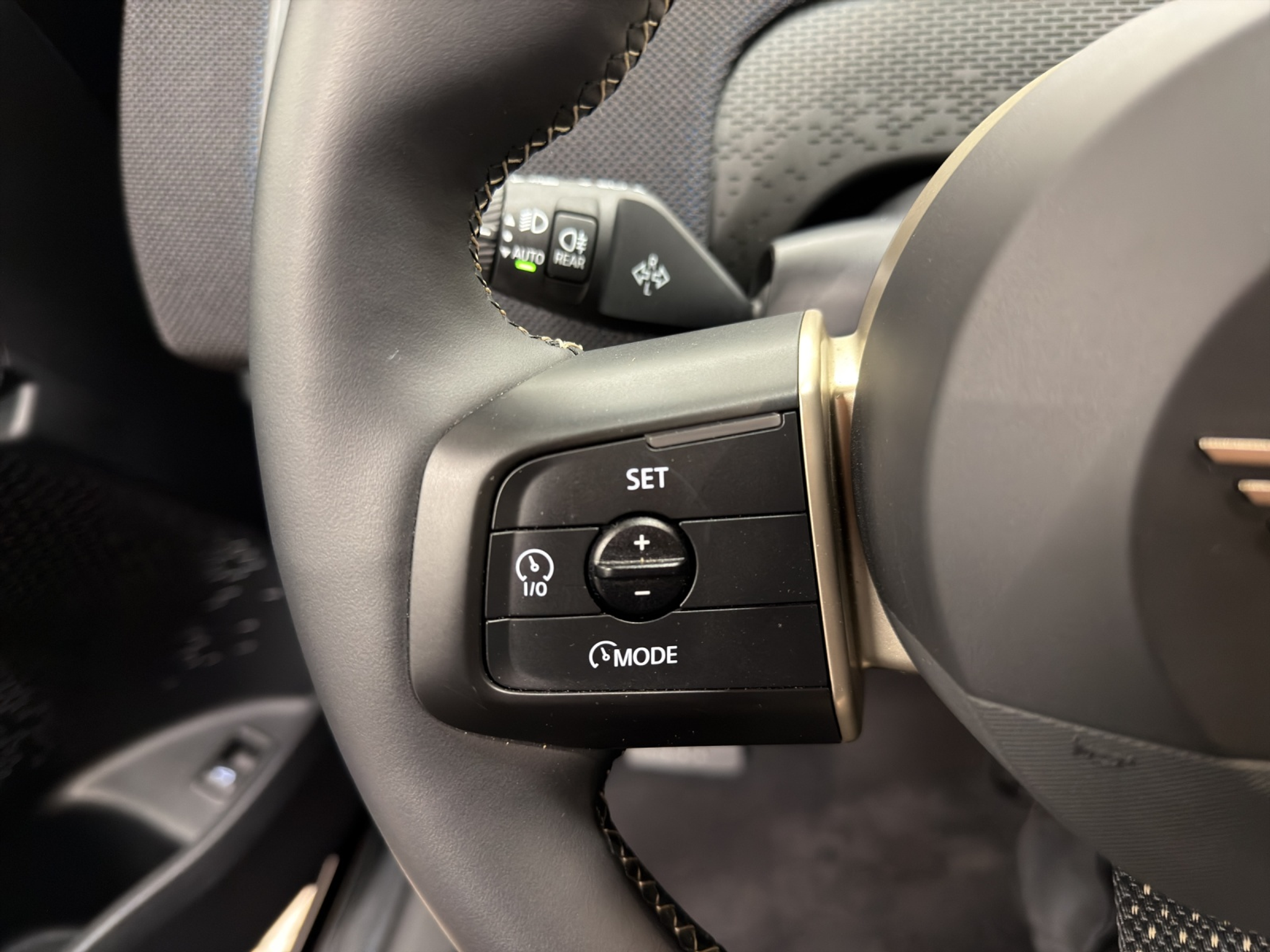 listing desktop thumbnail image 16