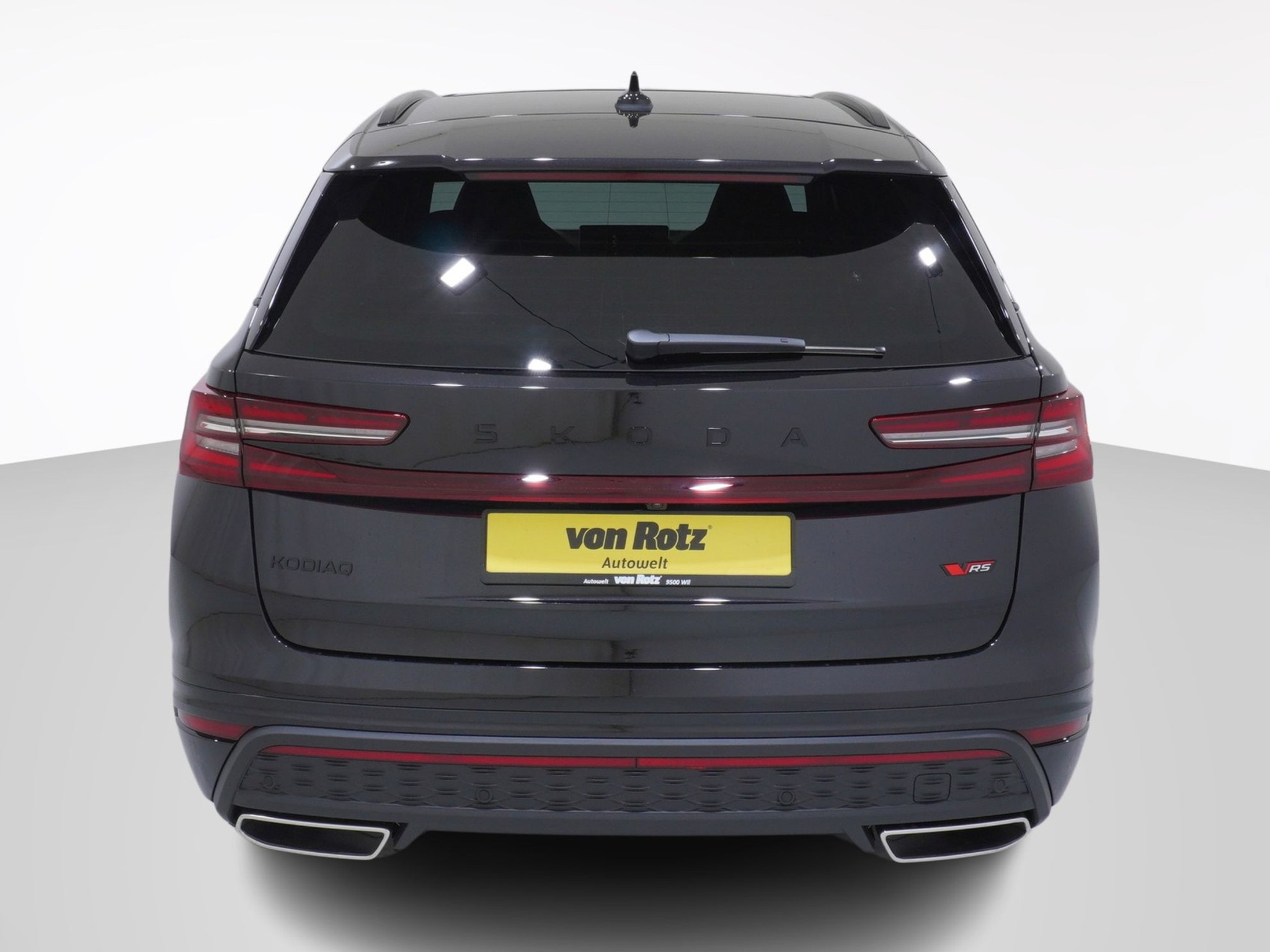 listing desktop thumbnail image 3