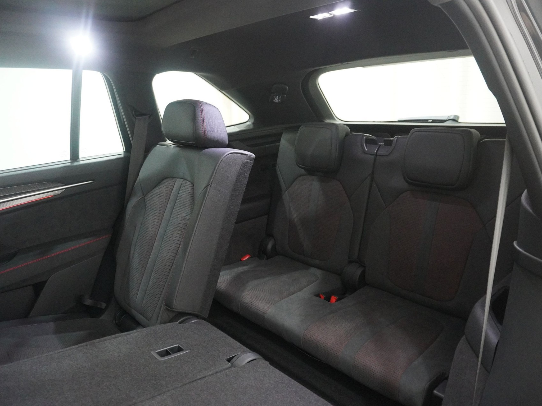 listing desktop thumbnail image 17