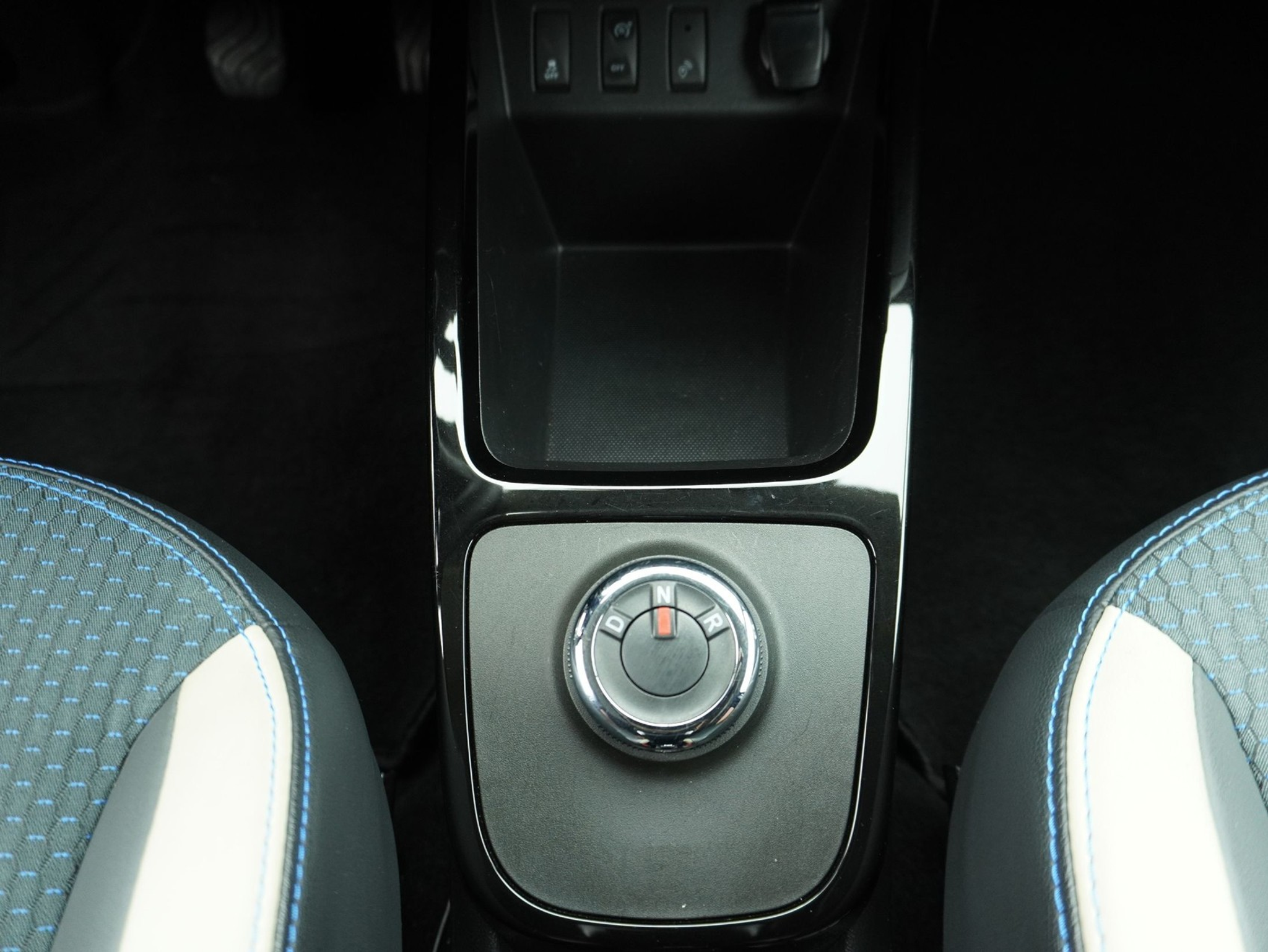 listing desktop thumbnail image 14