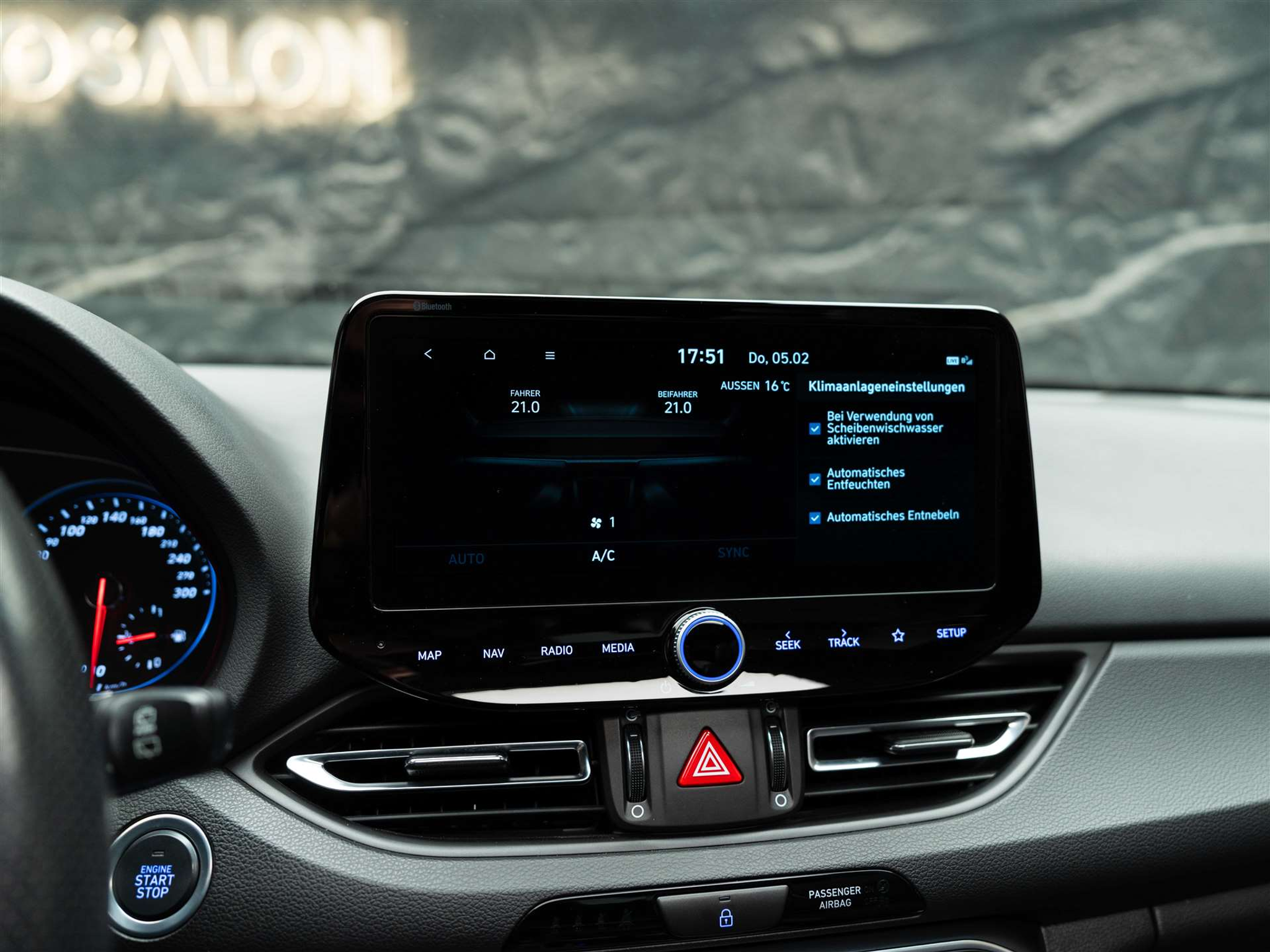 listing desktop thumbnail image 37