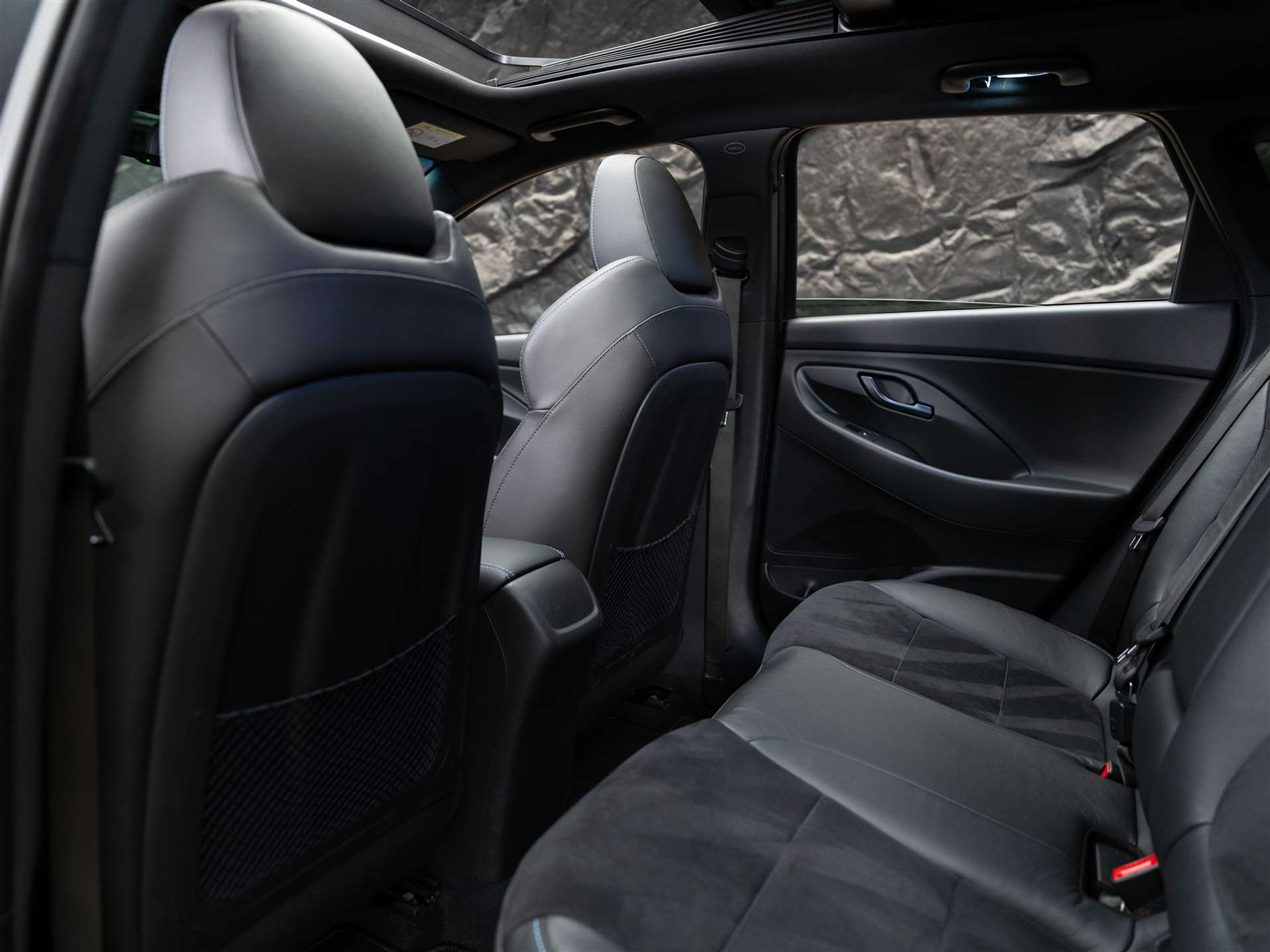 listing desktop thumbnail image 11