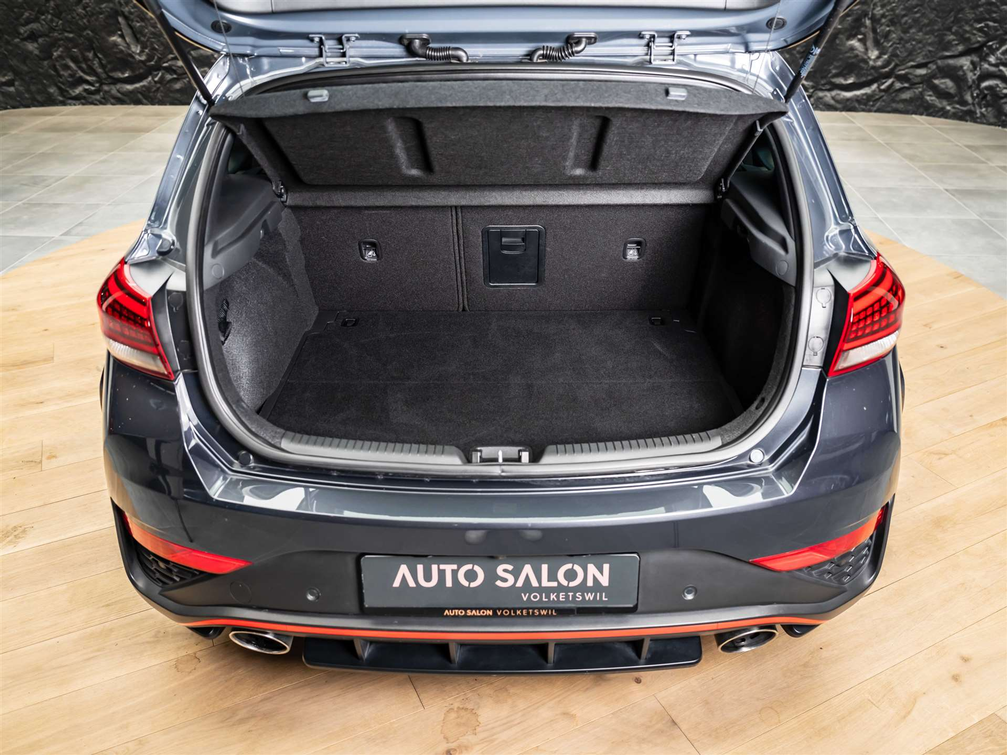 listing desktop thumbnail image 44