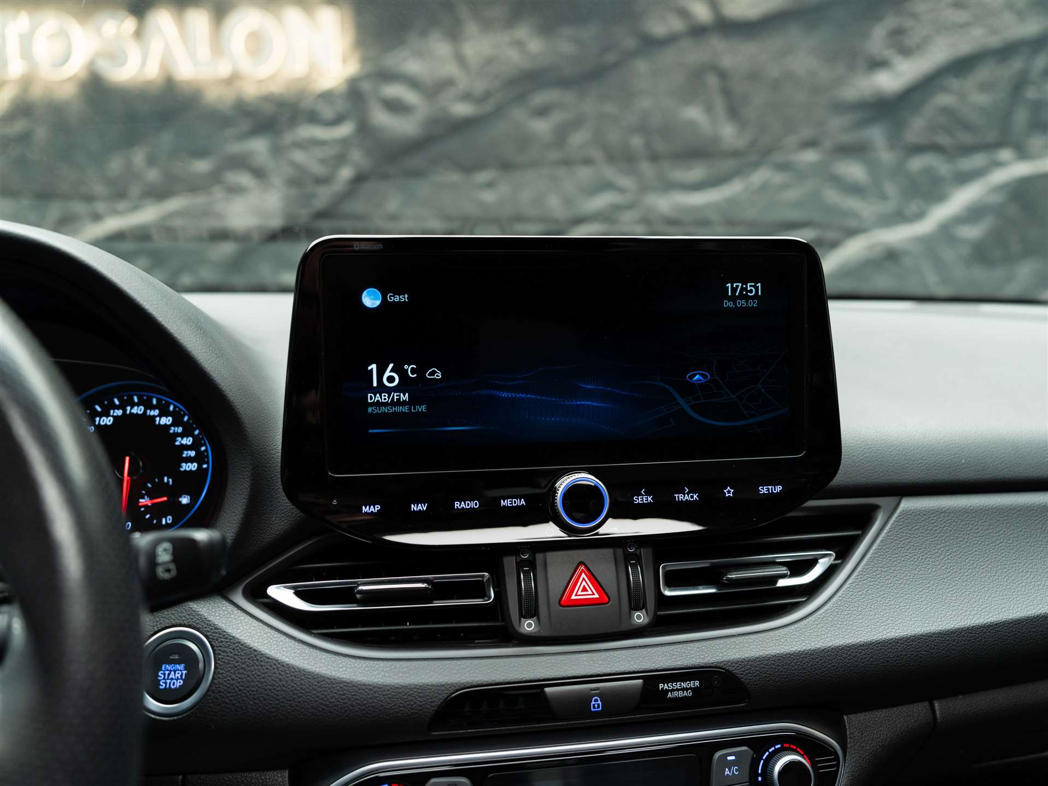 listing desktop thumbnail image 34