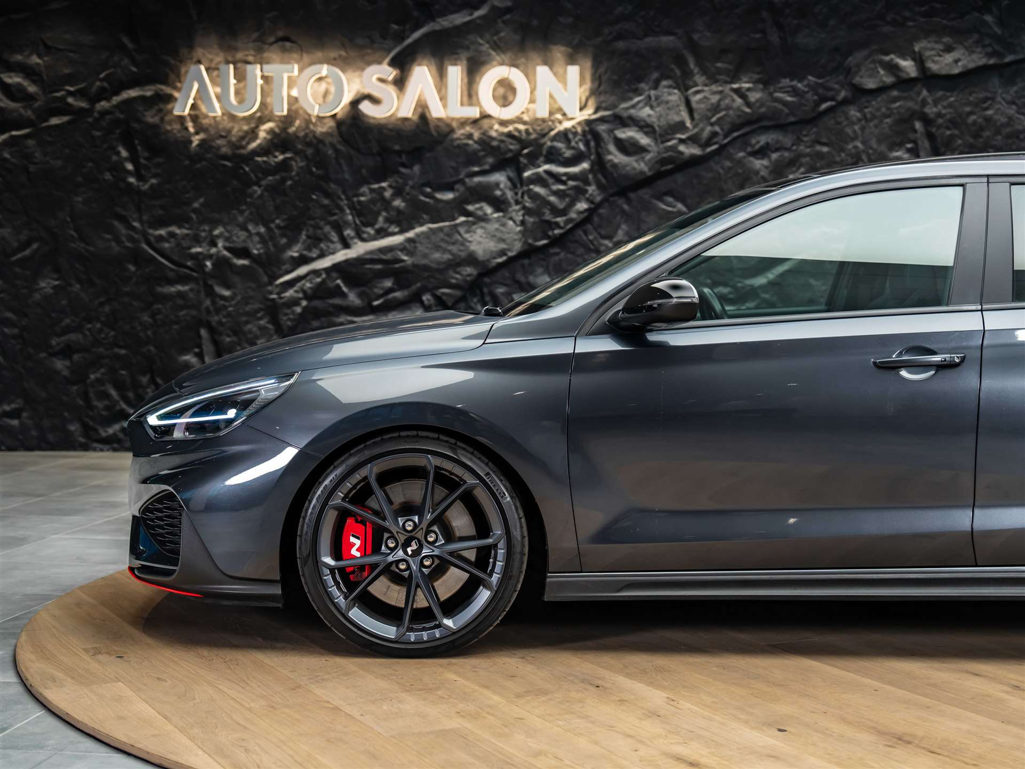 listing desktop thumbnail image 17