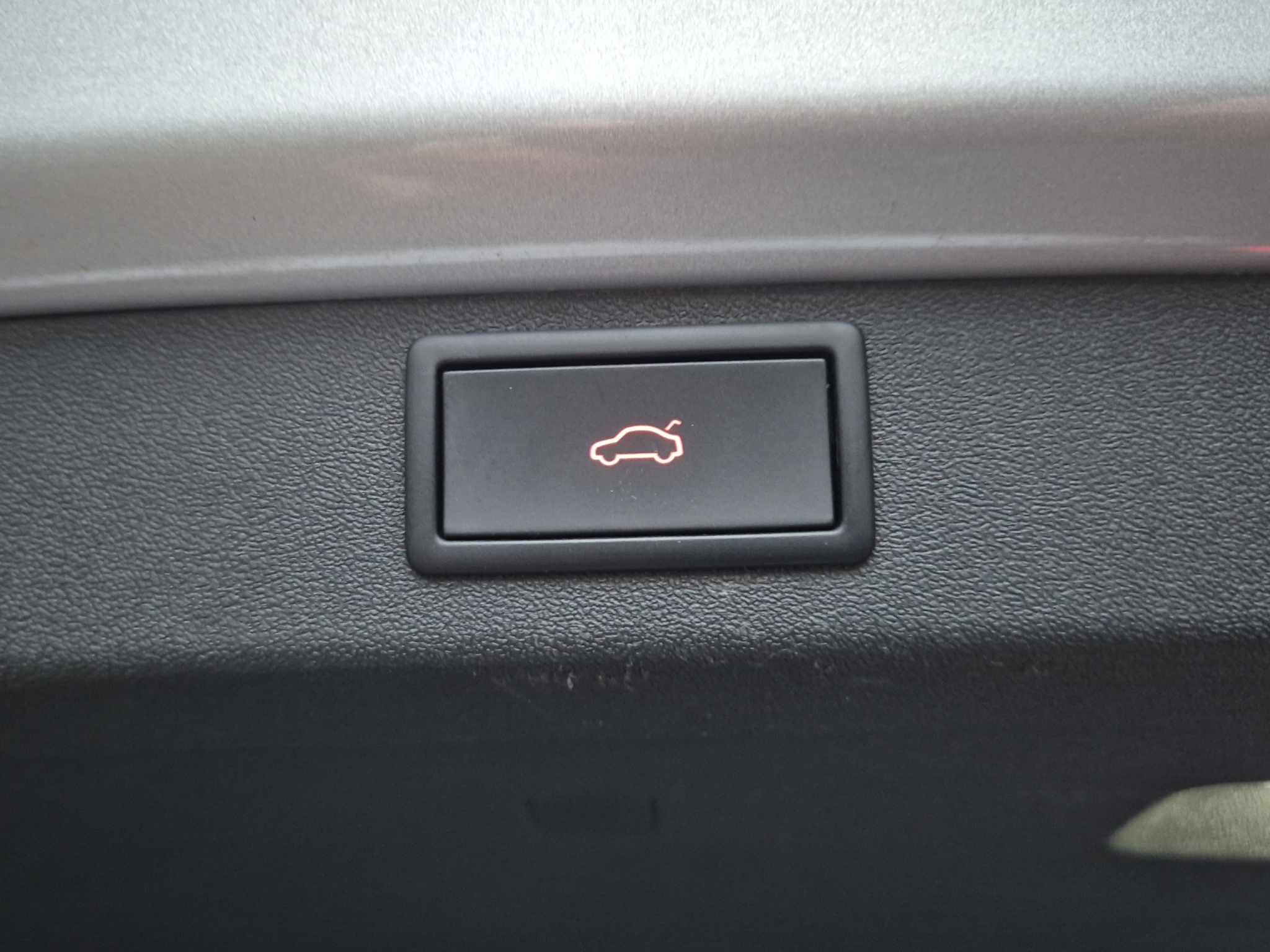 listing desktop thumbnail image 25