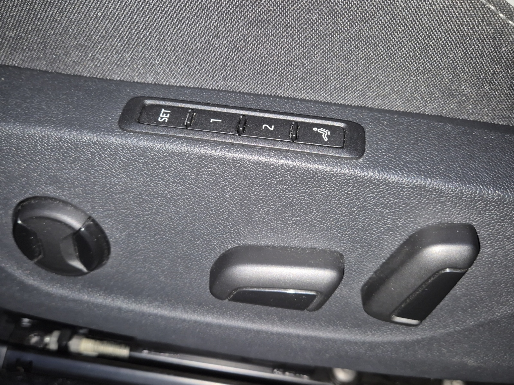 listing desktop thumbnail image 21