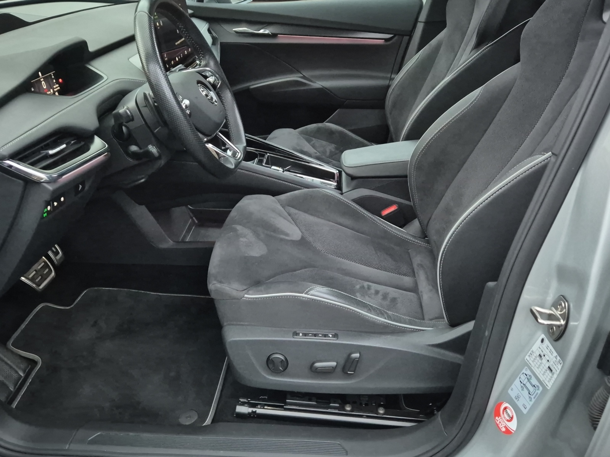 listing desktop thumbnail image 9