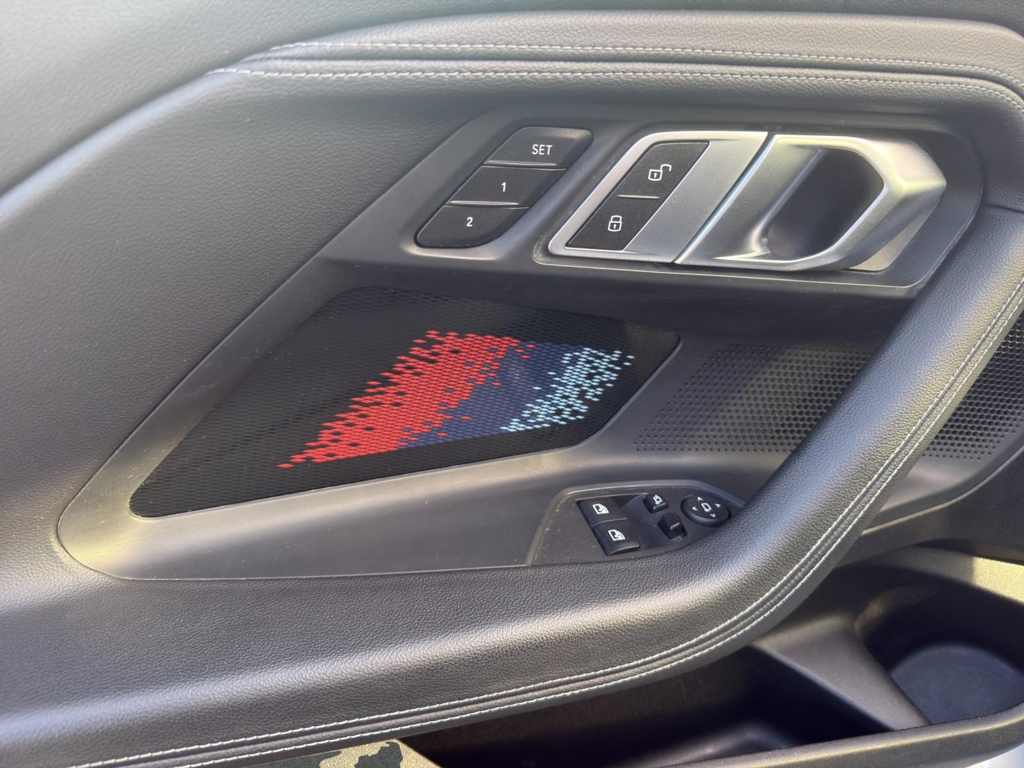 listing desktop thumbnail image 20