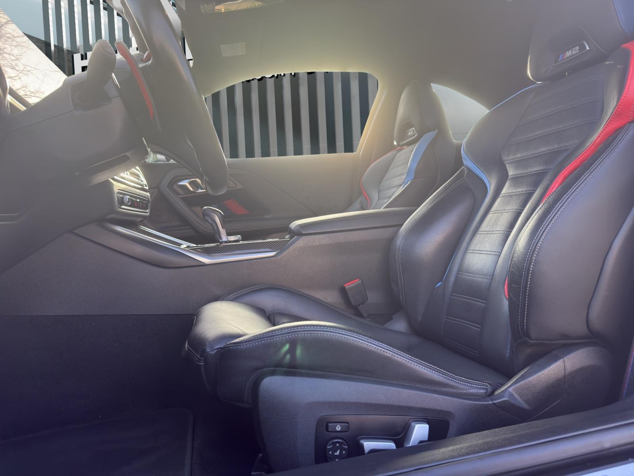 listing desktop thumbnail image 16