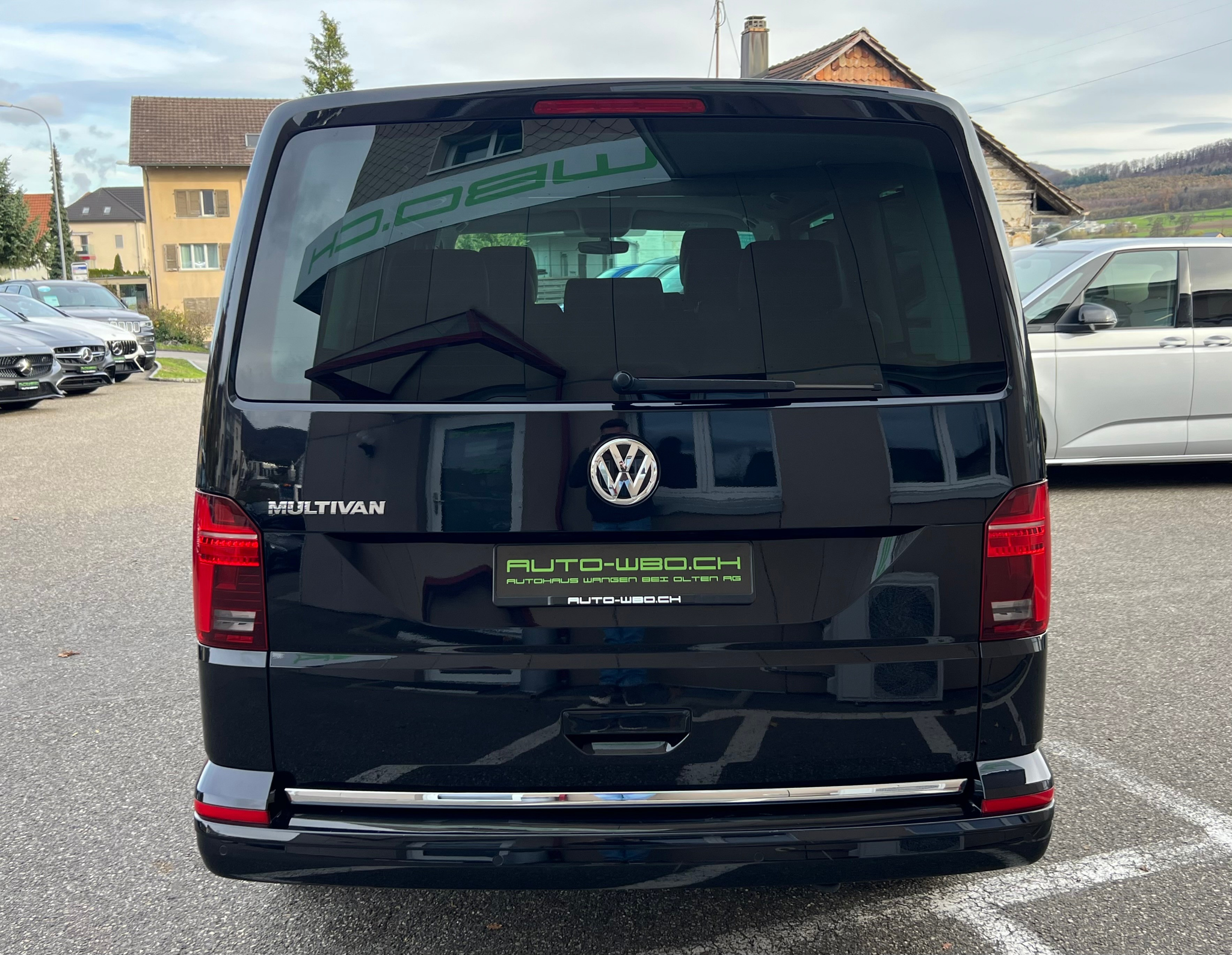 listing desktop thumbnail image 5