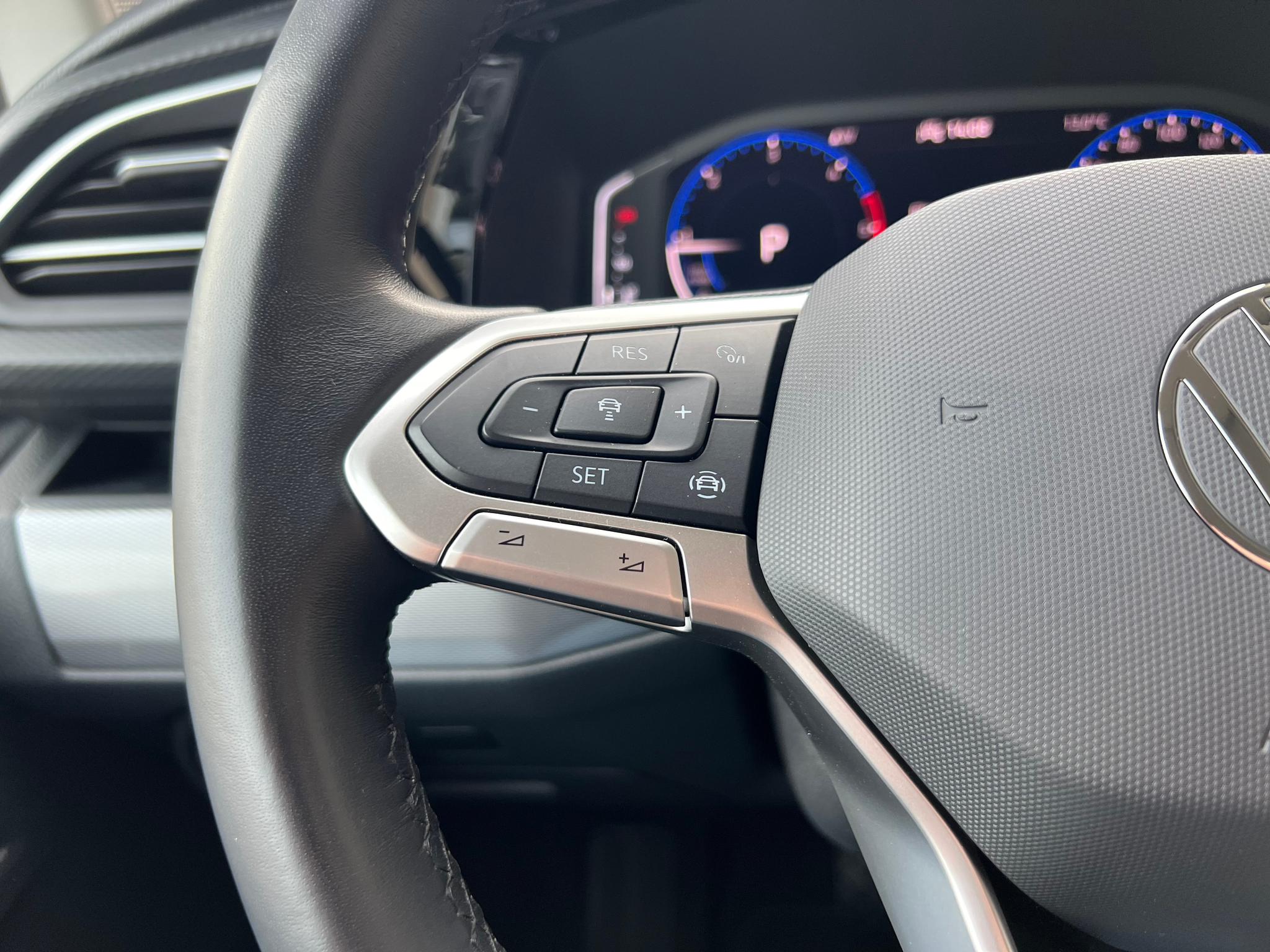 listing desktop thumbnail image 16