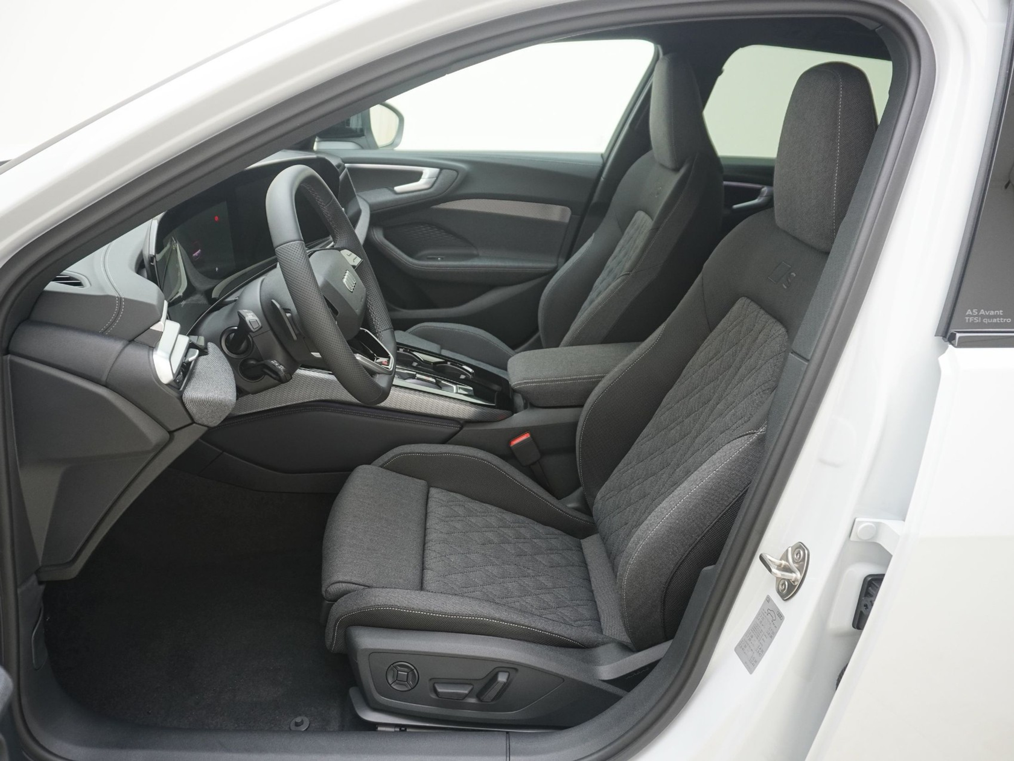 listing desktop thumbnail image 12