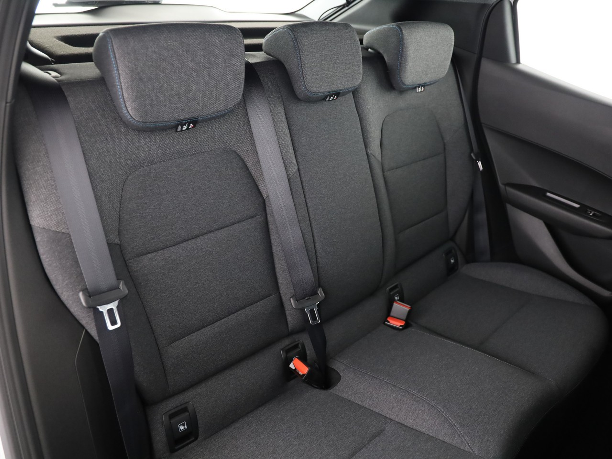 listing desktop thumbnail image 7