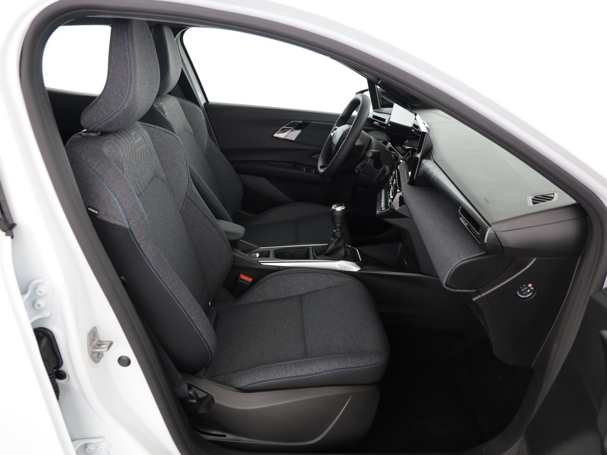 listing desktop thumbnail image 6