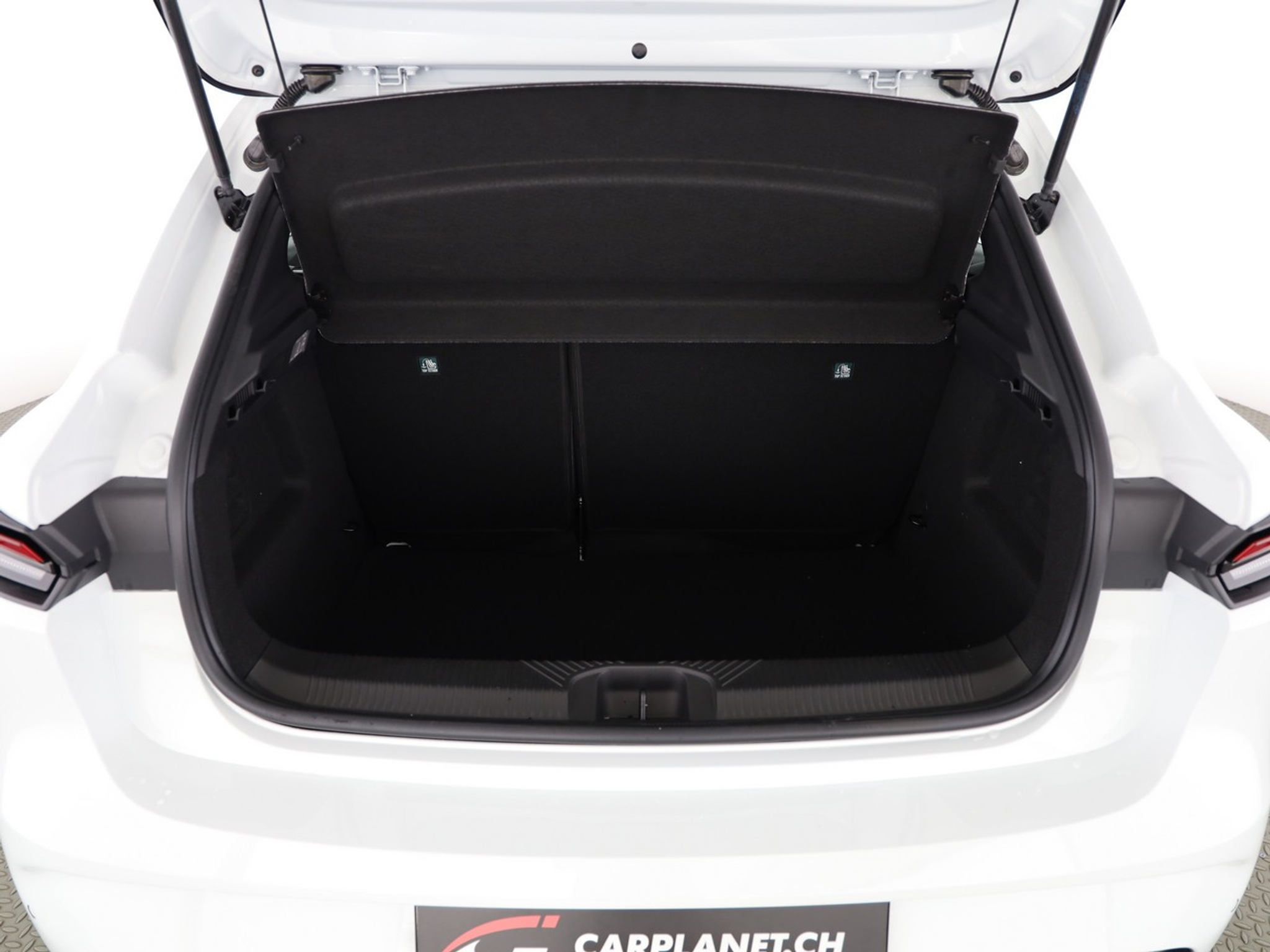 listing desktop thumbnail image 8