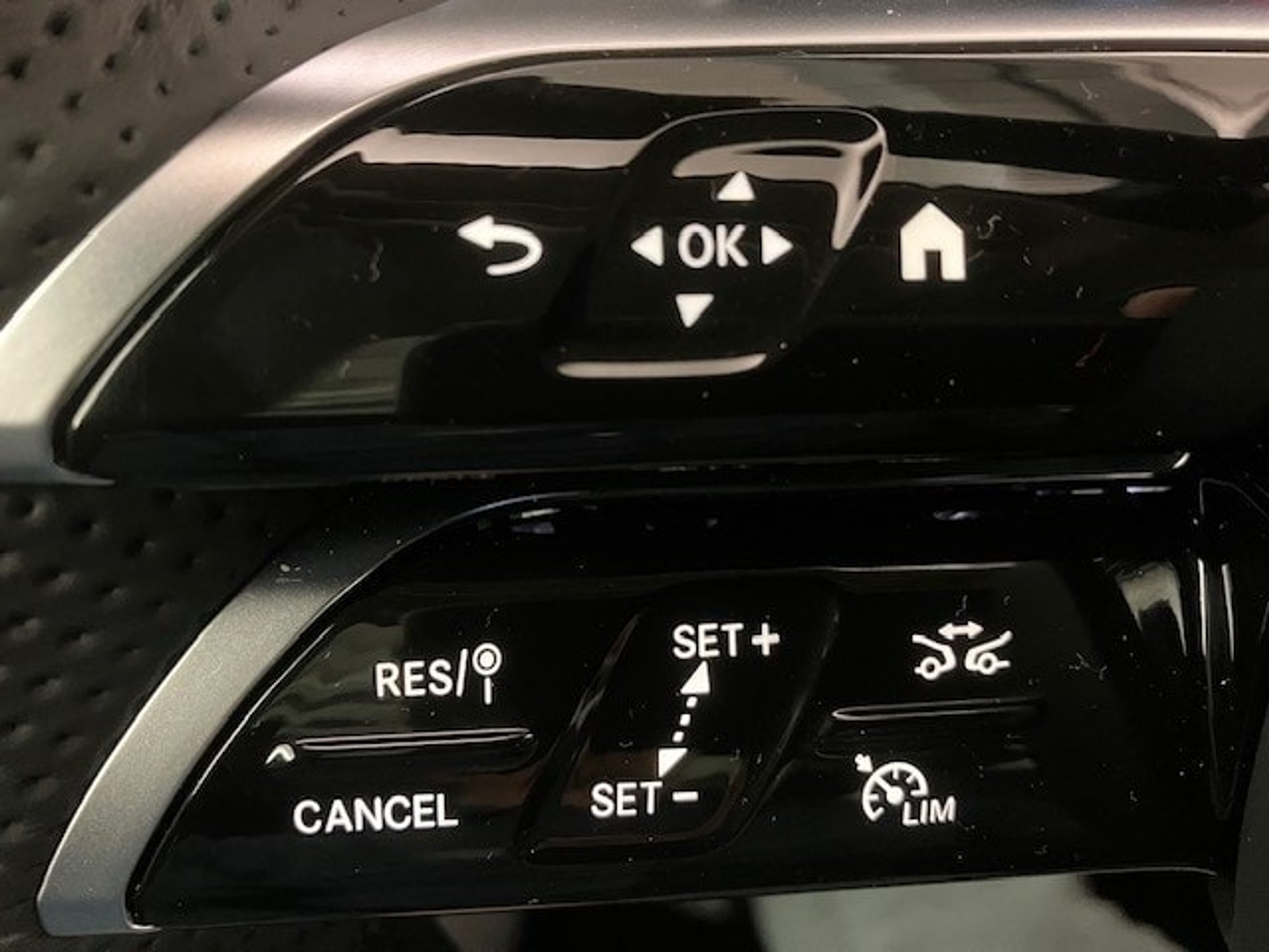 listing desktop thumbnail image 10