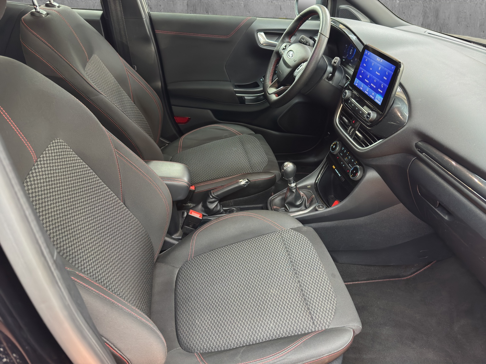 listing desktop thumbnail image 7