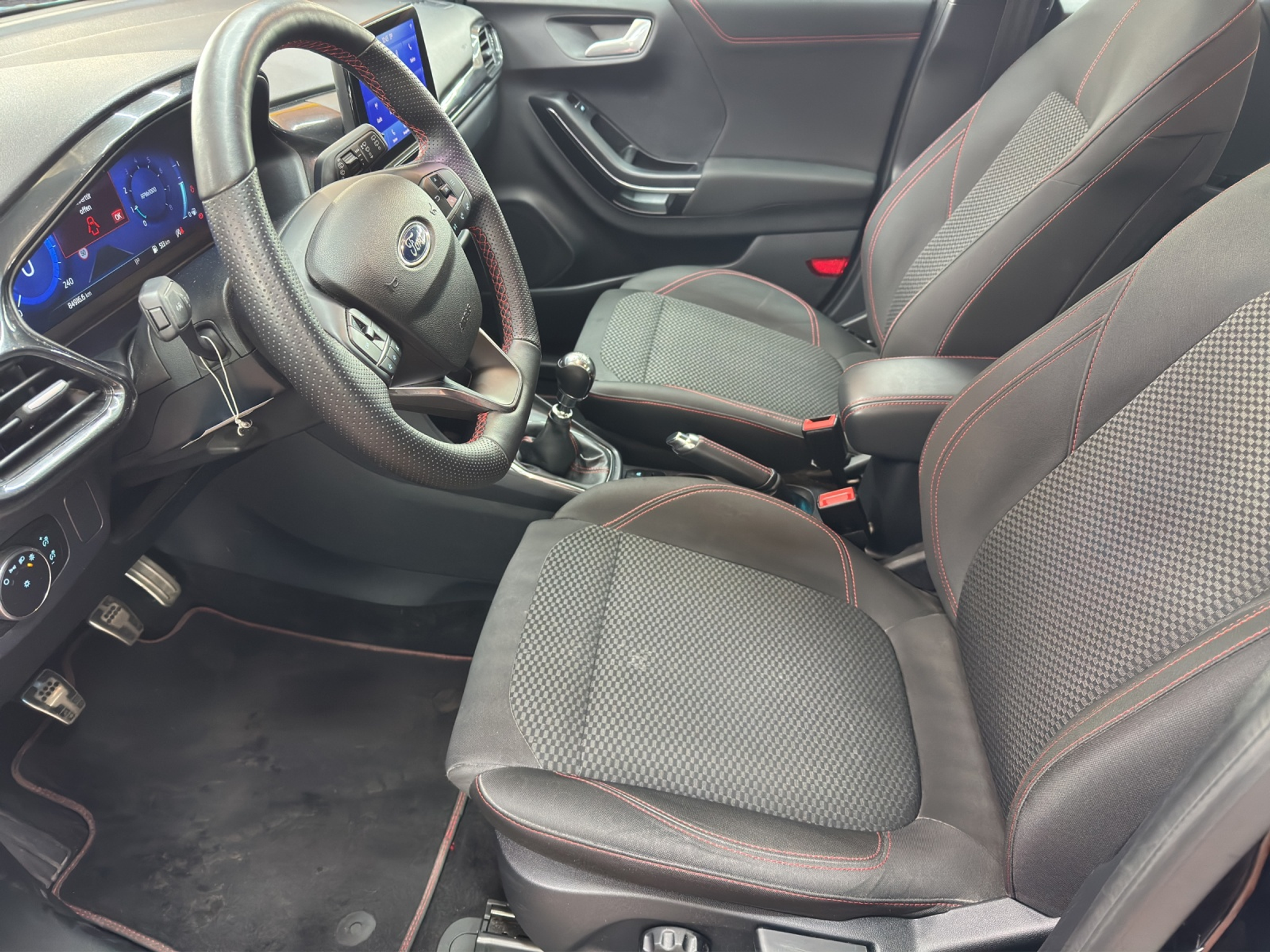 listing desktop thumbnail image 6