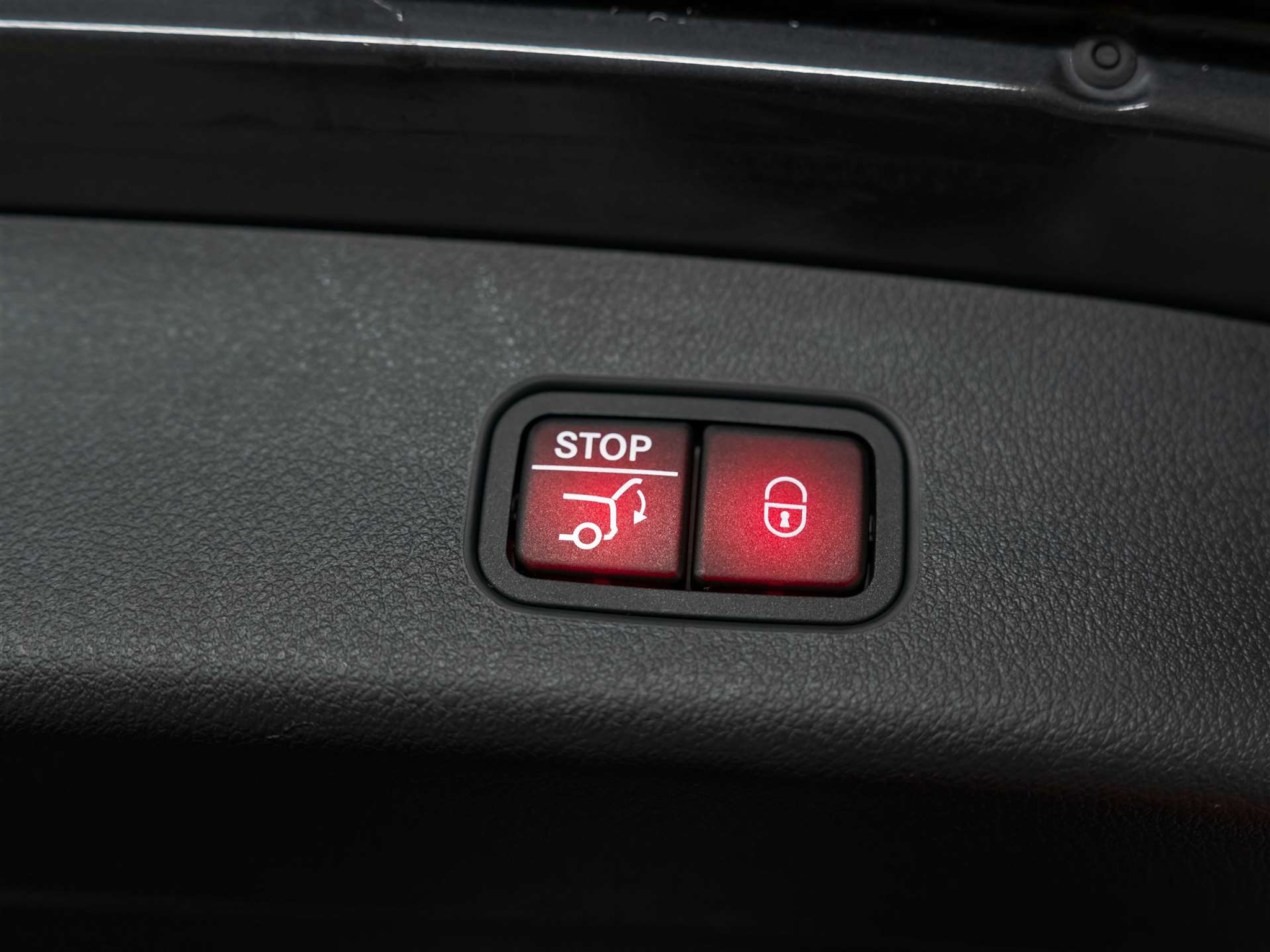 listing desktop thumbnail image 38