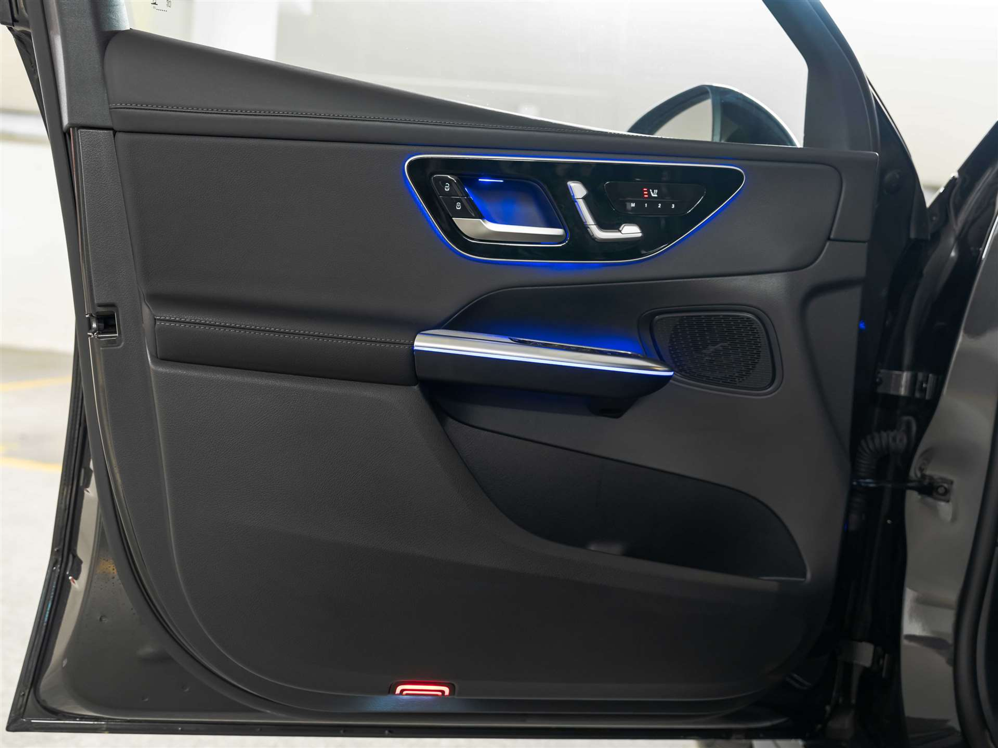 listing desktop thumbnail image 46