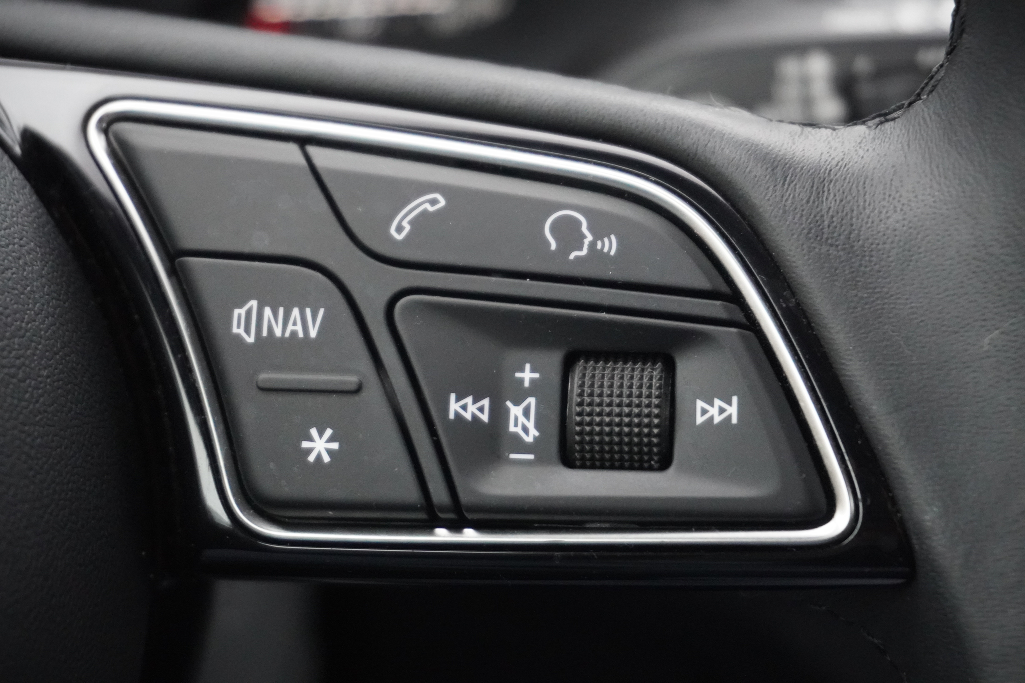 listing desktop thumbnail image 24