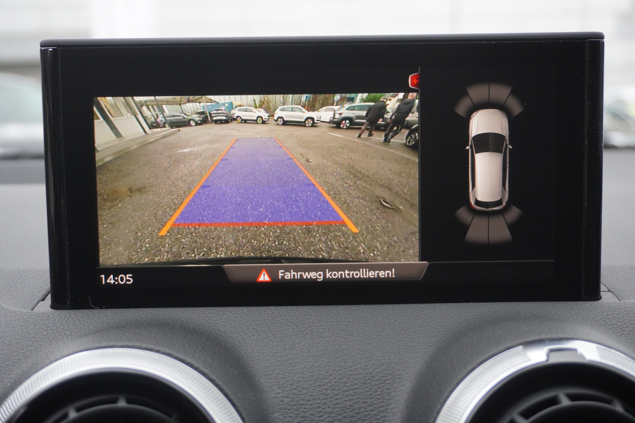 listing desktop thumbnail image 16