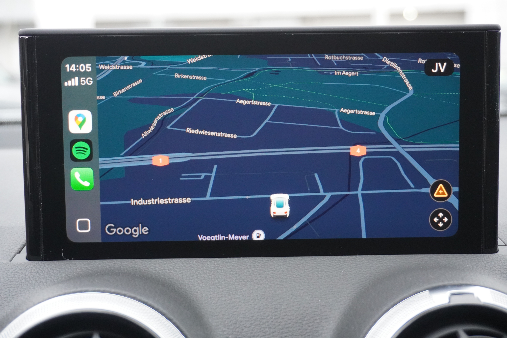 listing desktop thumbnail image 17