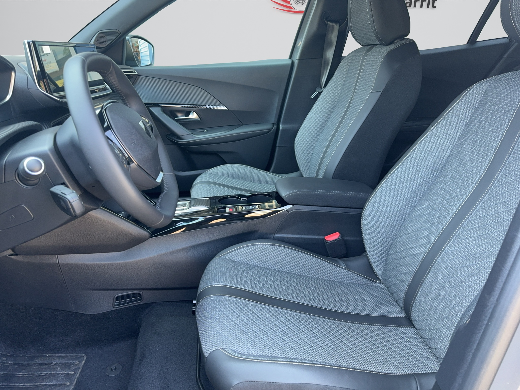 listing desktop thumbnail image 12