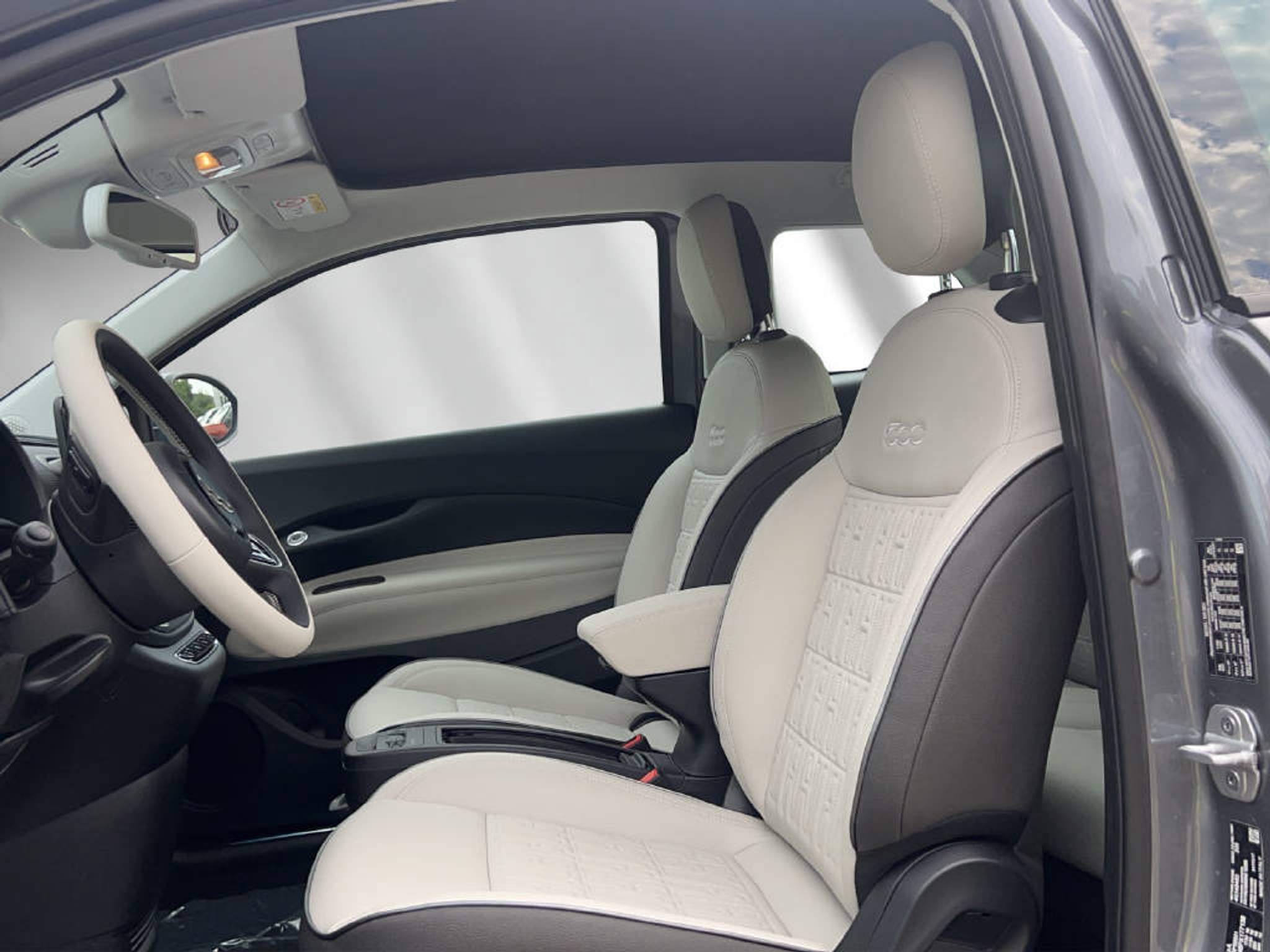 listing desktop thumbnail image 3