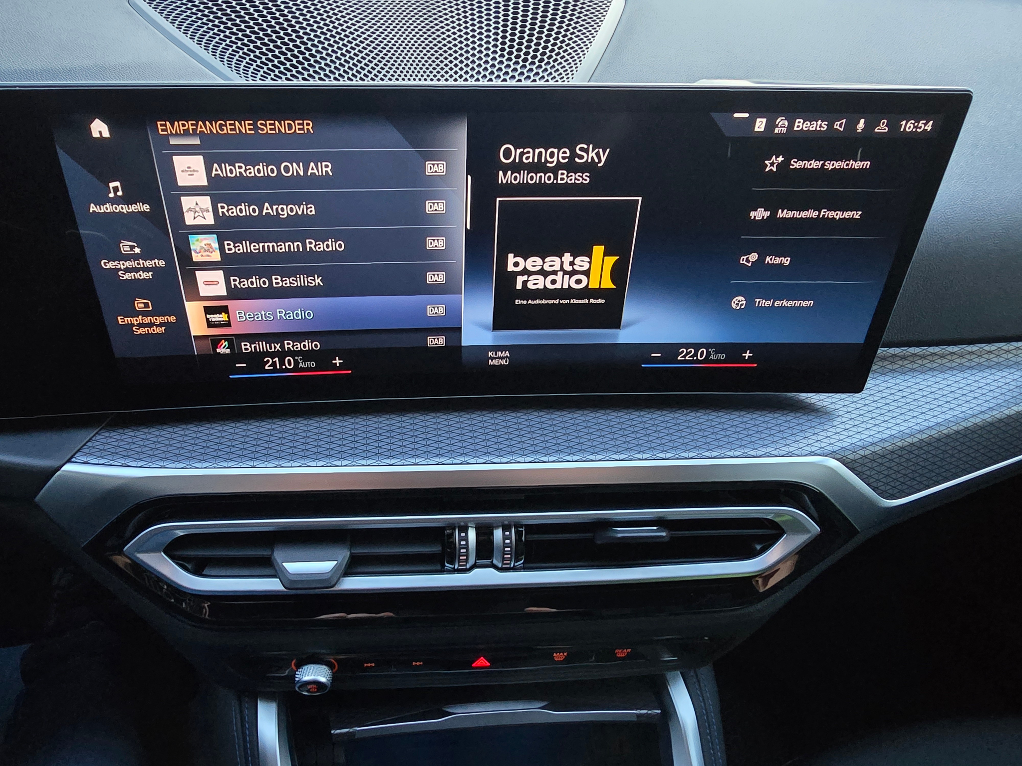 listing desktop thumbnail image 13