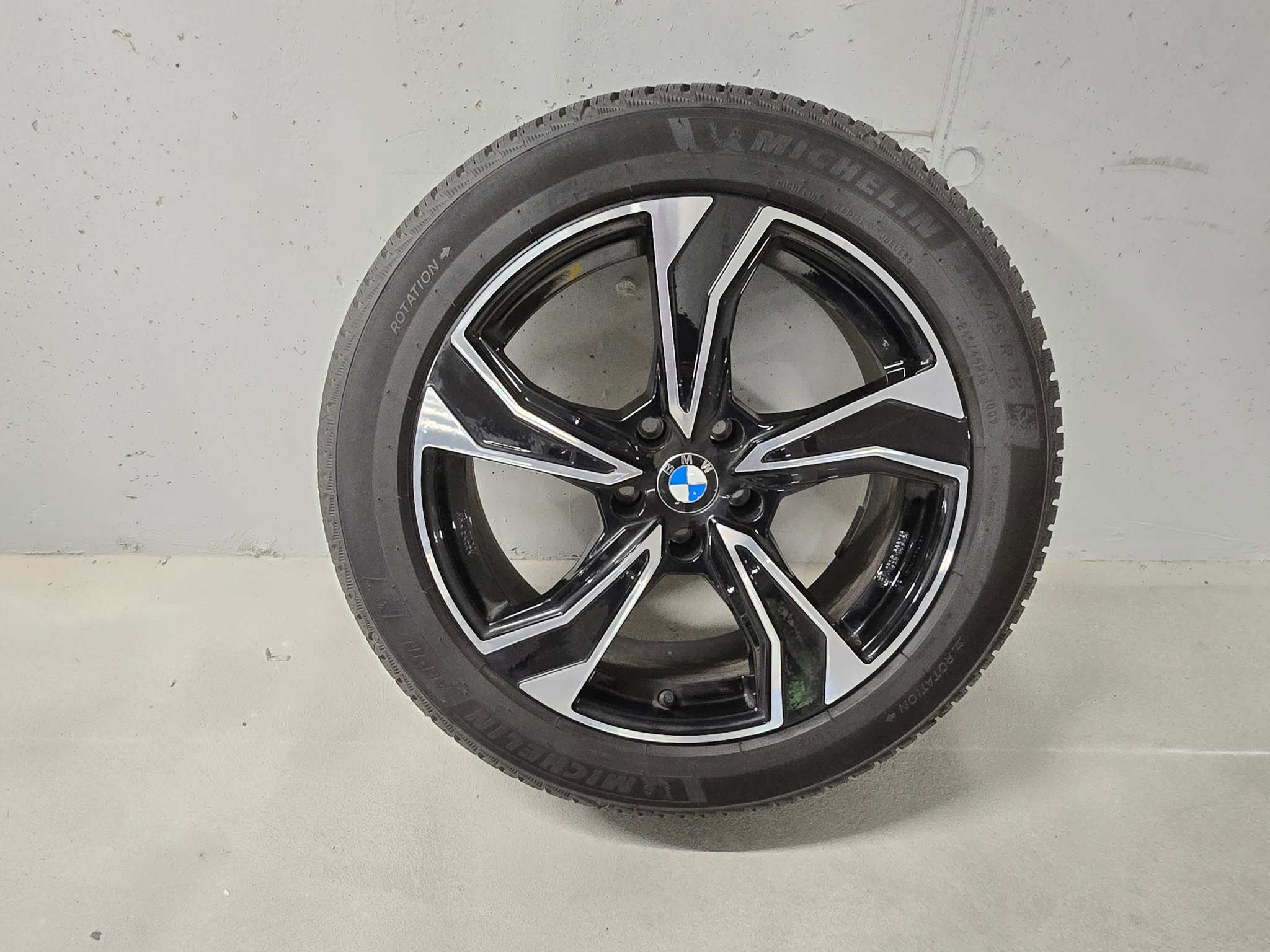 listing desktop thumbnail image 30