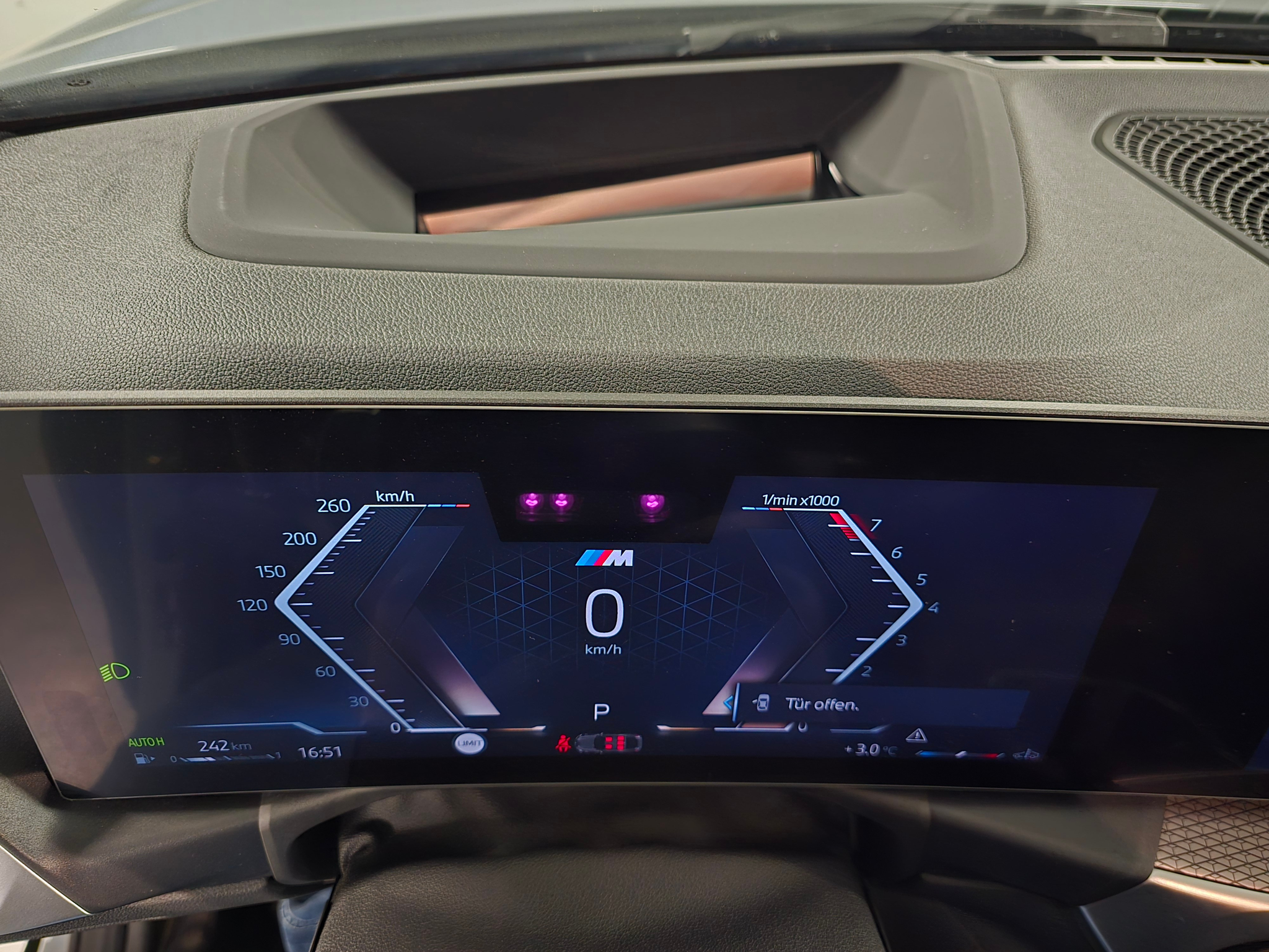 listing desktop thumbnail image 12