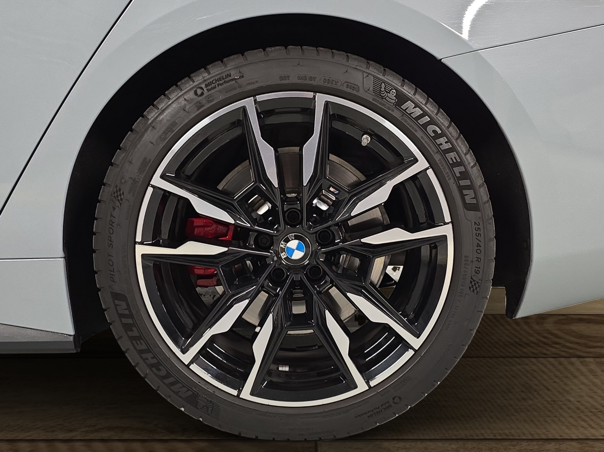 listing desktop thumbnail image 29