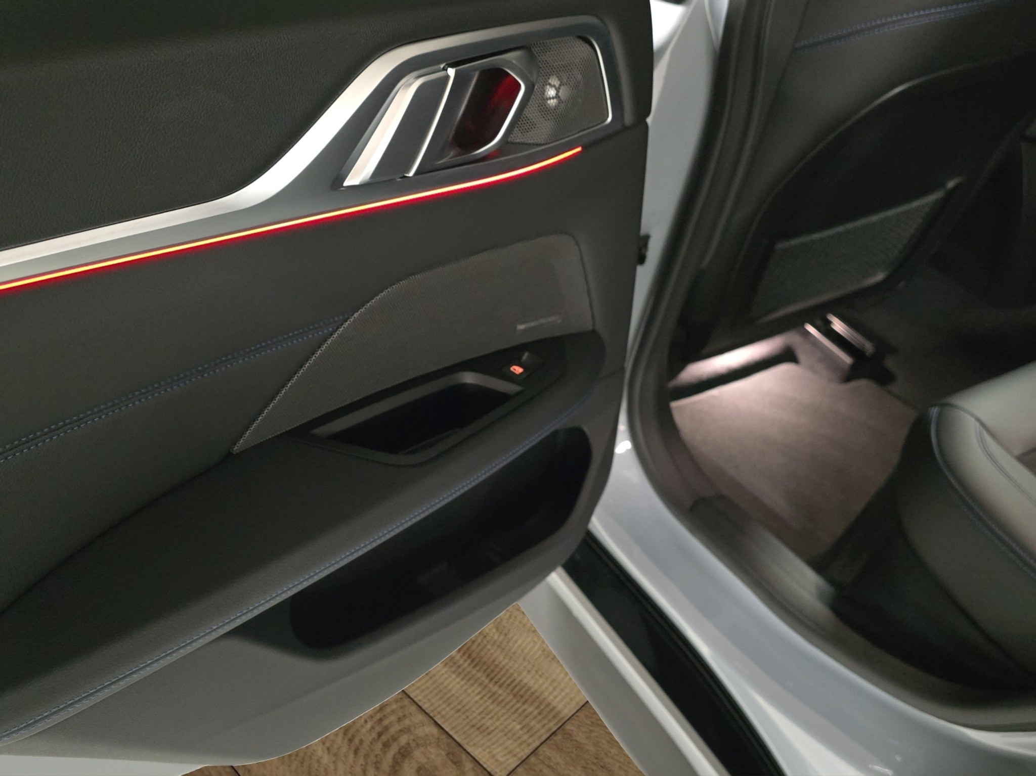 listing desktop thumbnail image 26