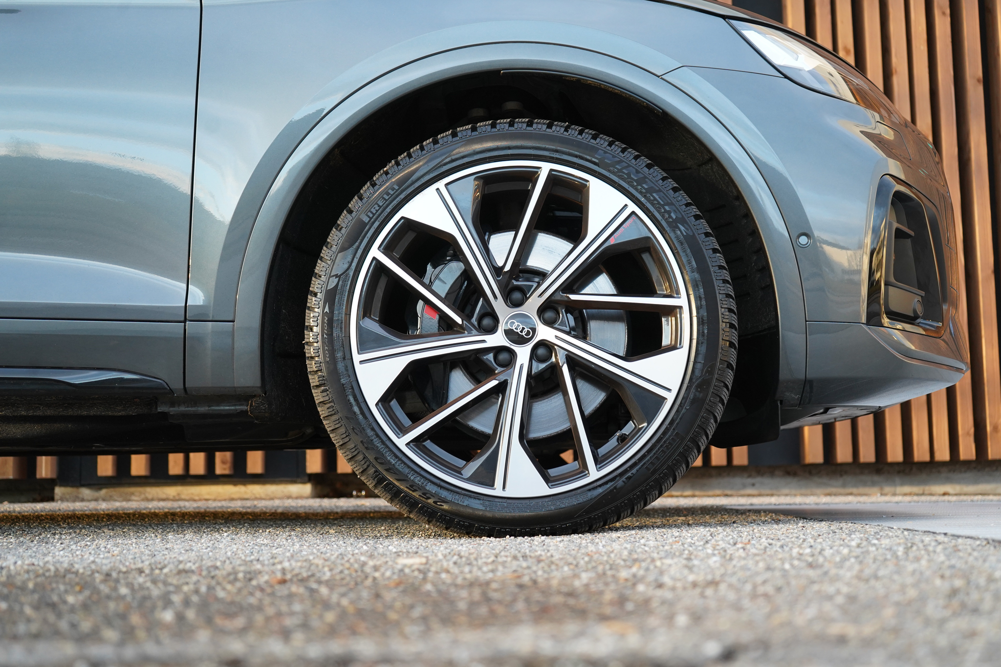 listing desktop thumbnail image 10