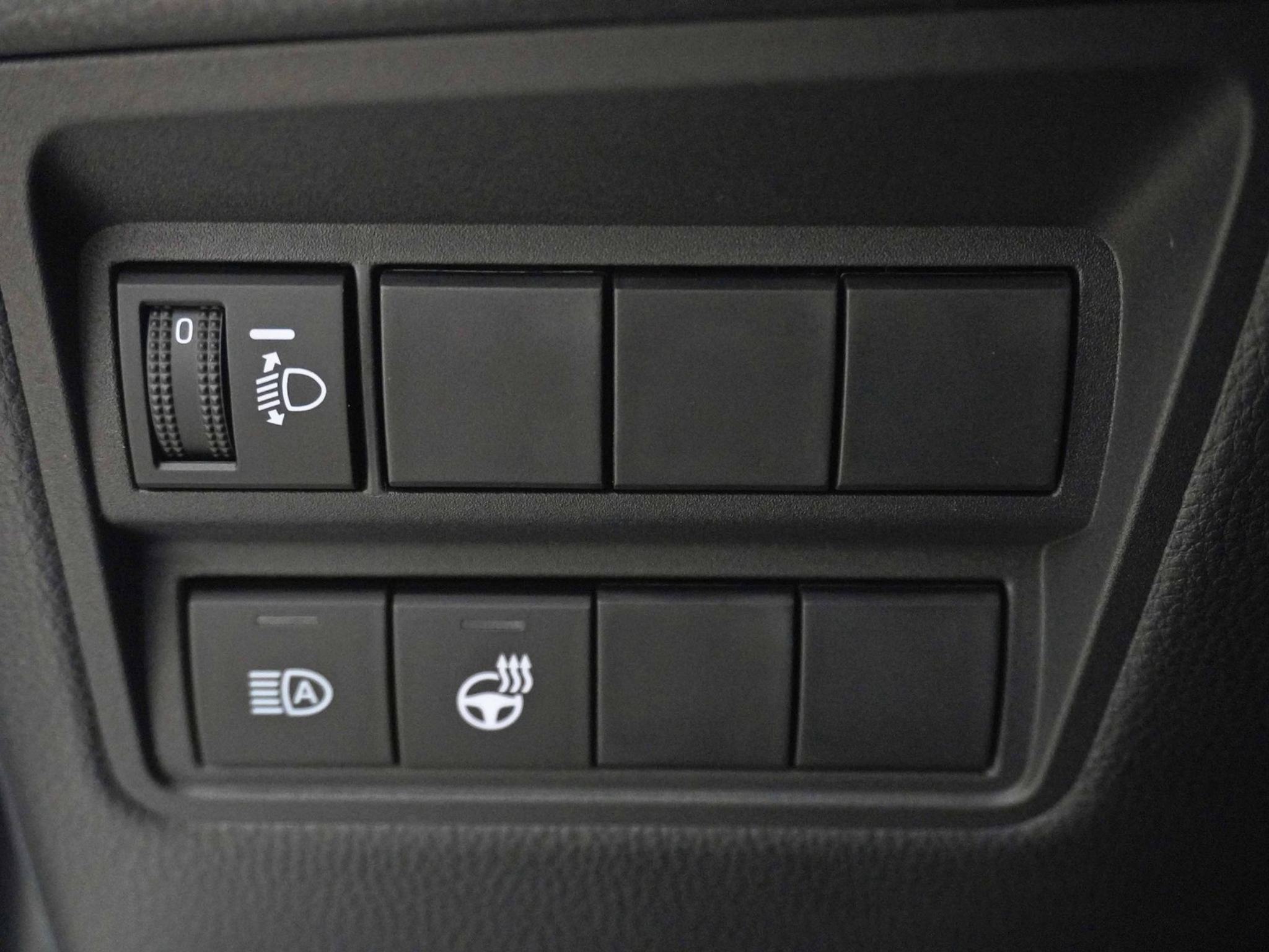 listing desktop thumbnail image 14