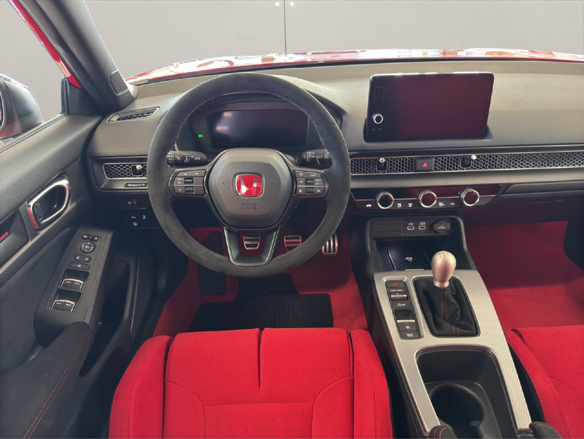 listing desktop thumbnail image 4